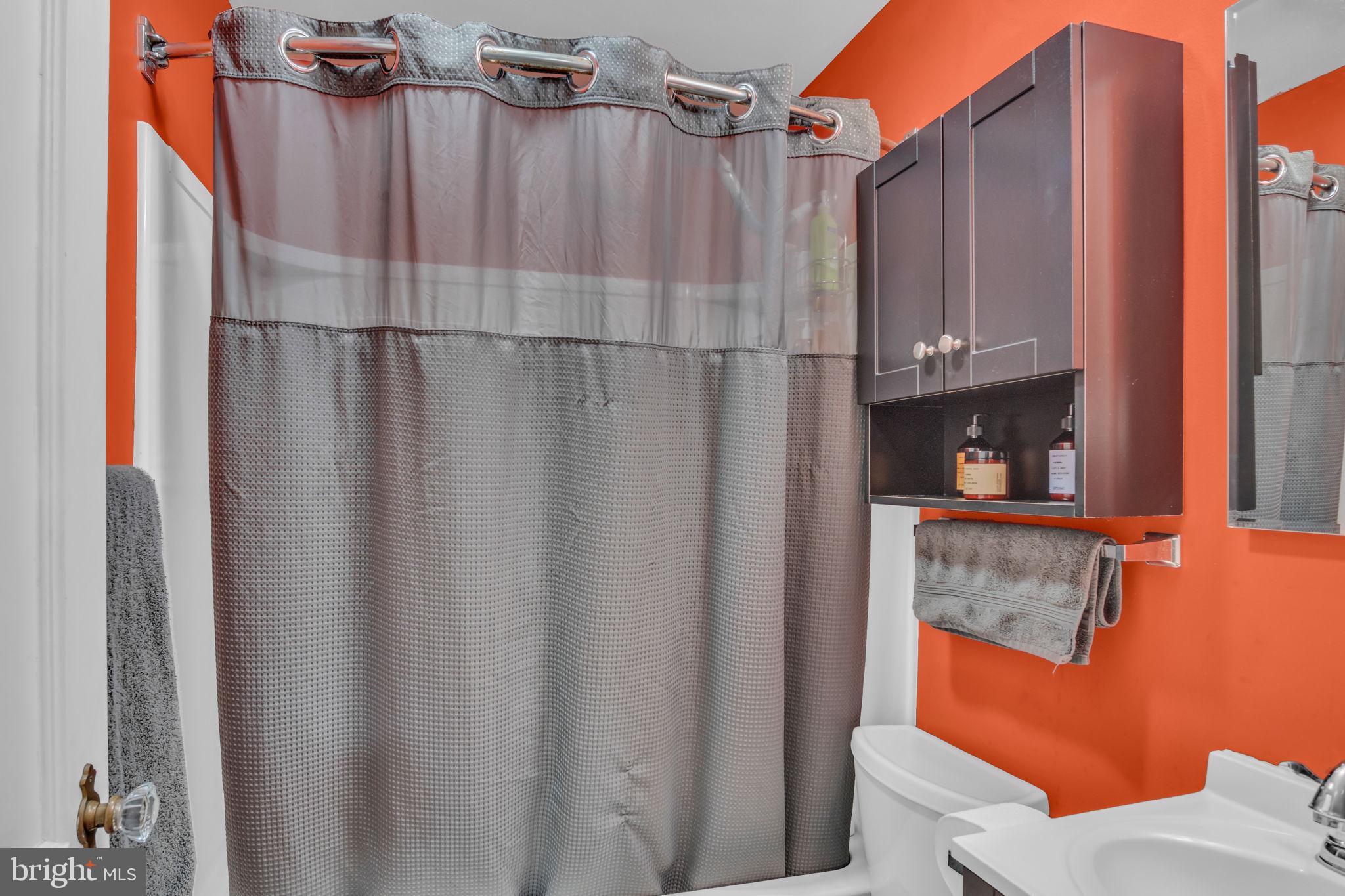 RIVERVIEW MANOR - Residential