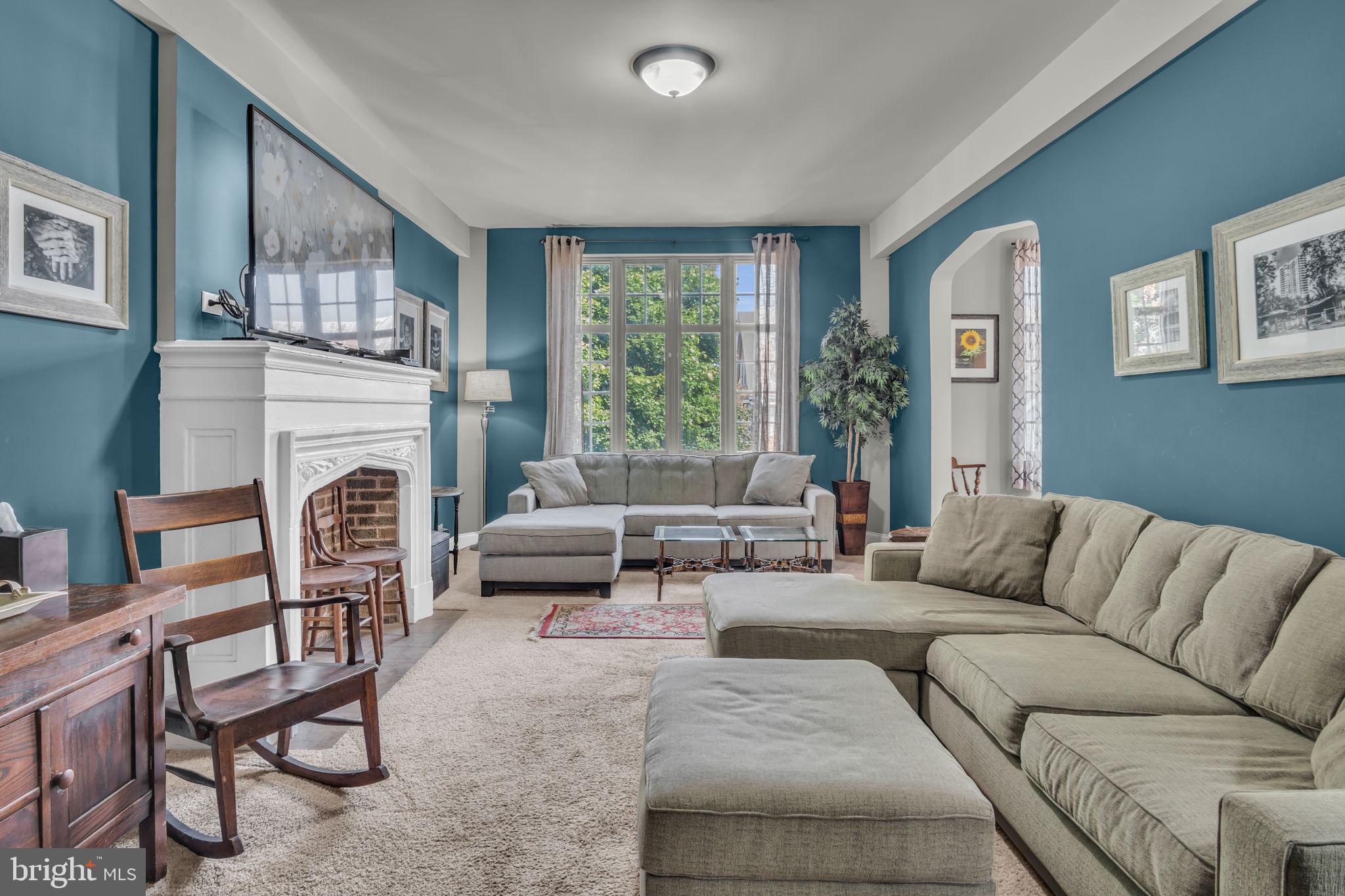 RIVERVIEW MANOR - Residential