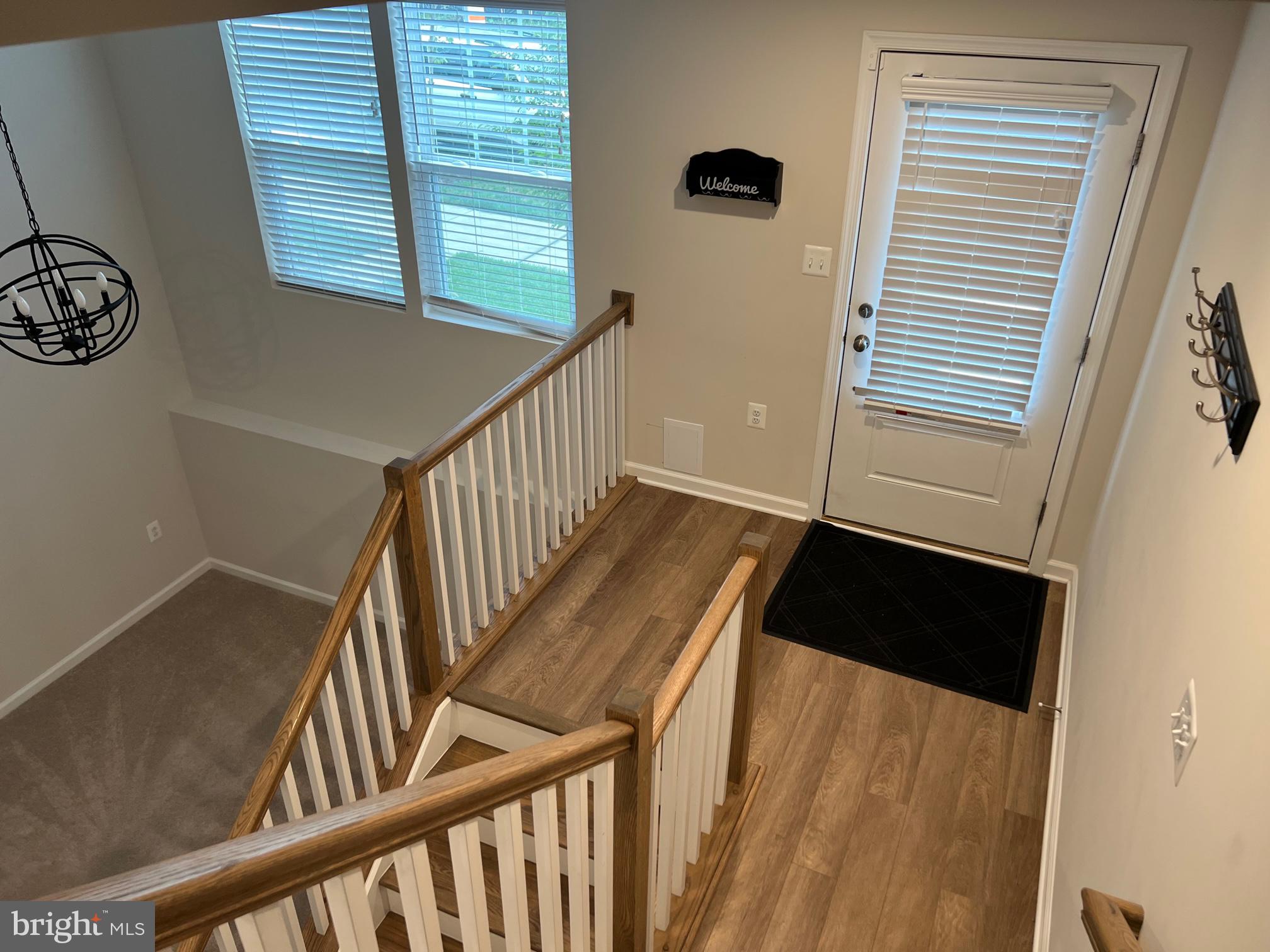 BRIAR RUN - Residential Lease