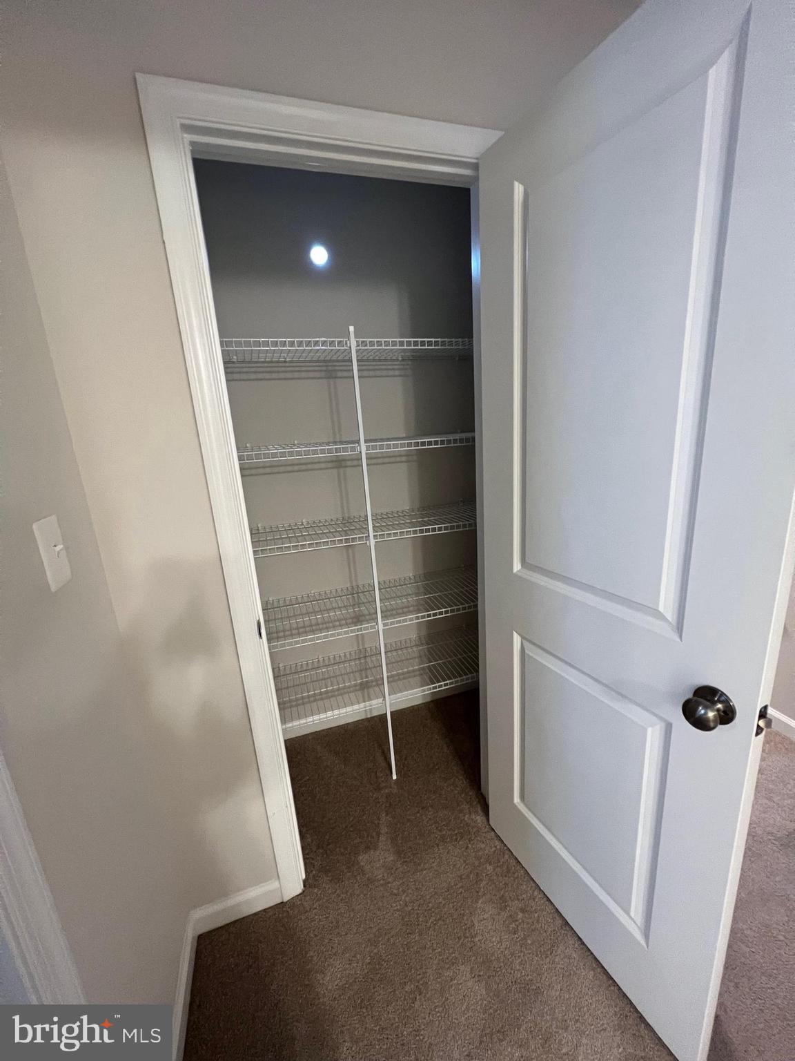 BRIAR RUN - Residential Lease