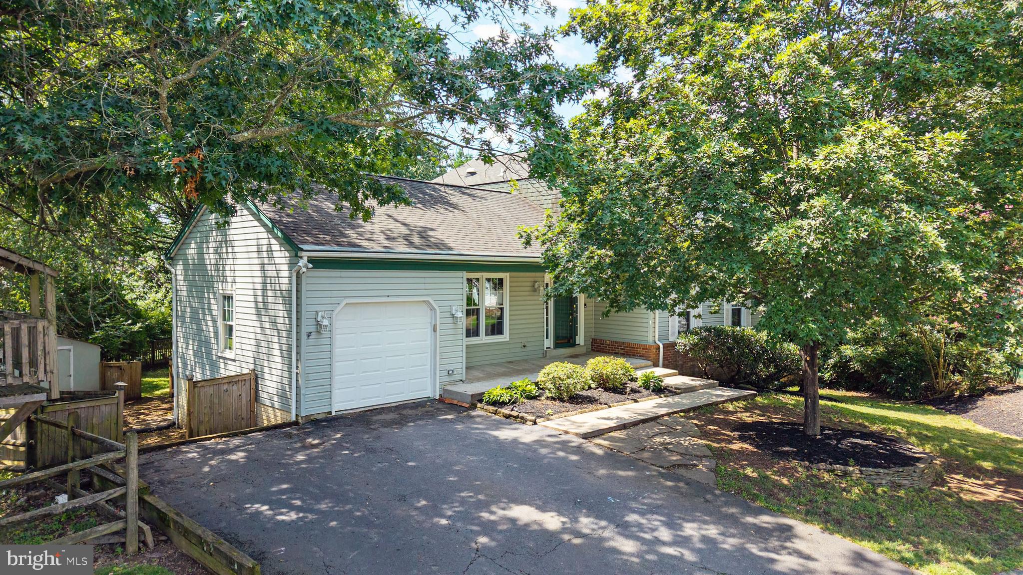15221 BICENTENNIAL COURT