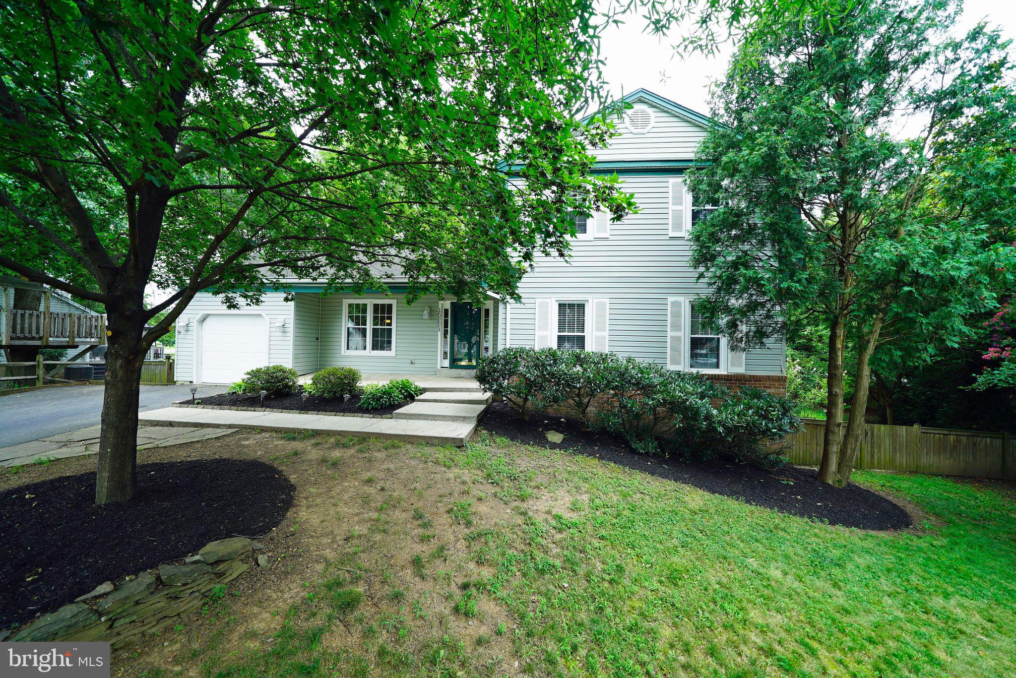 15221 BICENTENNIAL COURT