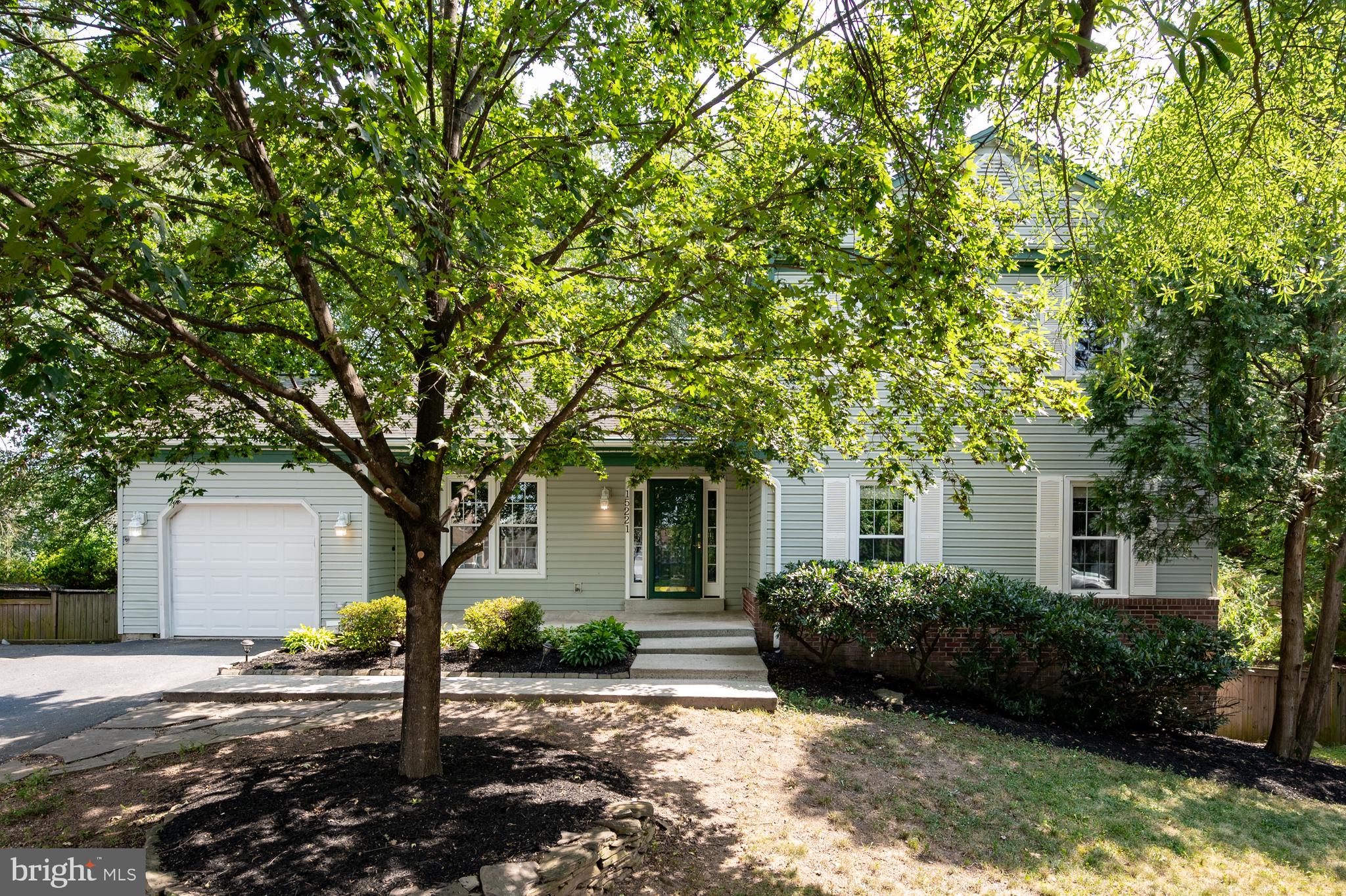 15221 BICENTENNIAL COURT