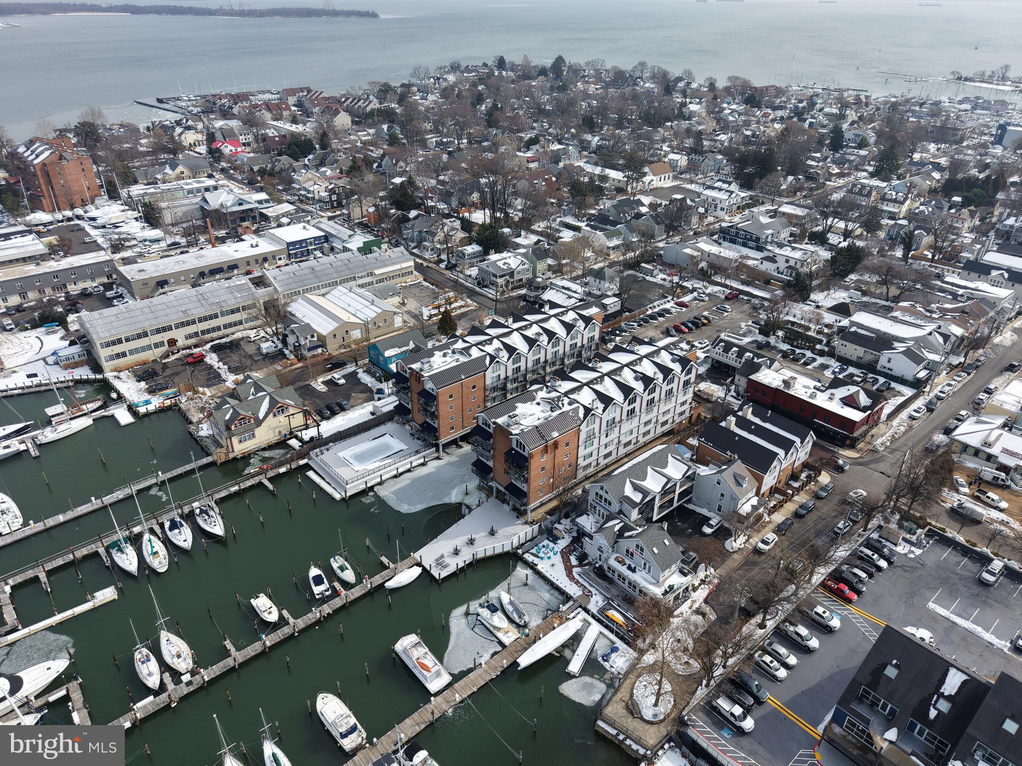 THE TECUMSEH - Residential