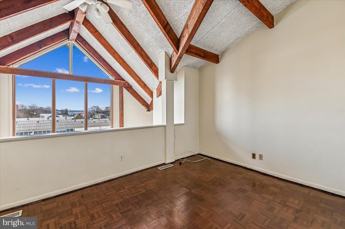 THE TECUMSEH - Residential