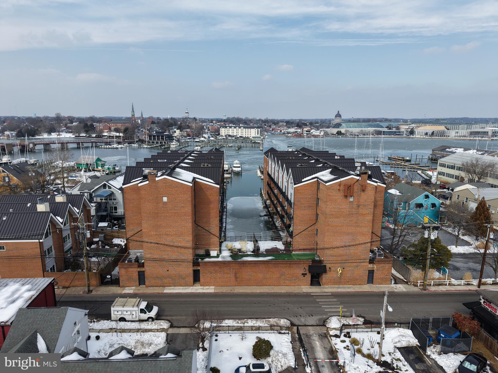 THE TECUMSEH - Residential