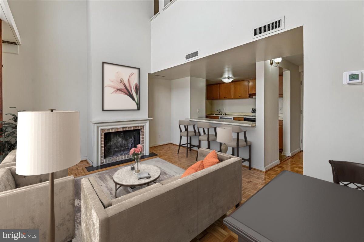 THE TECUMSEH - Residential