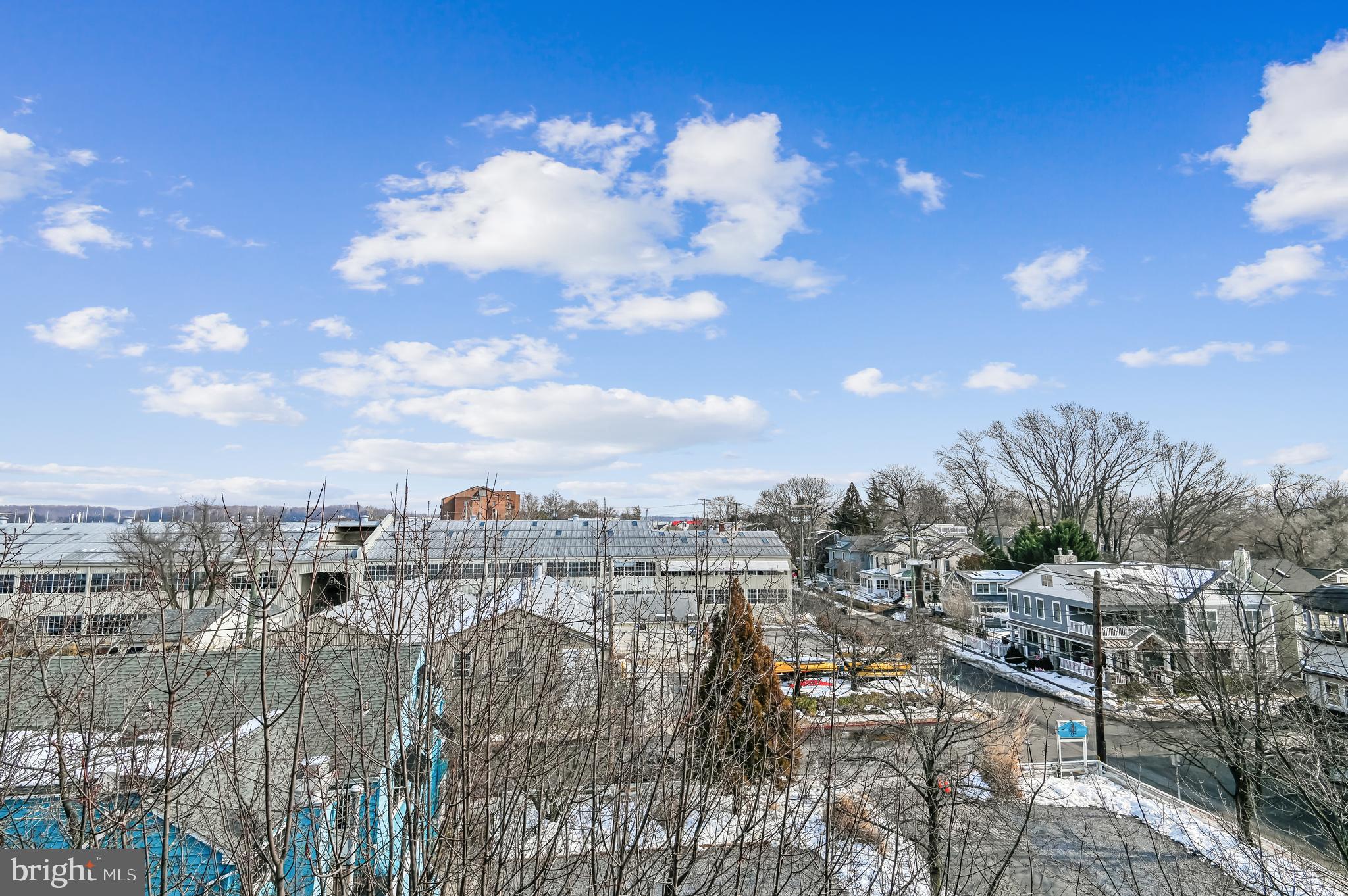 THE TECUMSEH - Residential