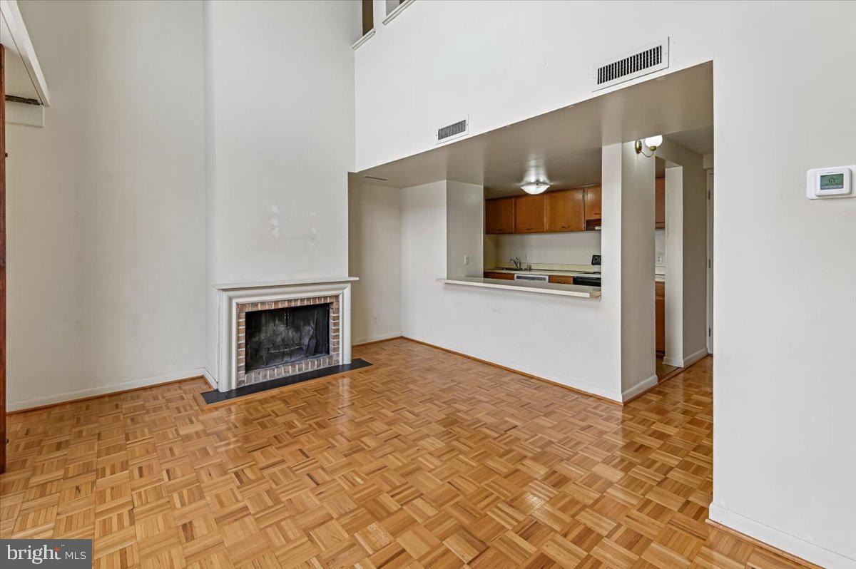 THE TECUMSEH - Residential