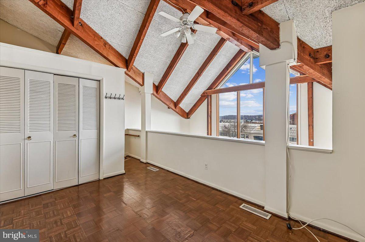 THE TECUMSEH - Residential