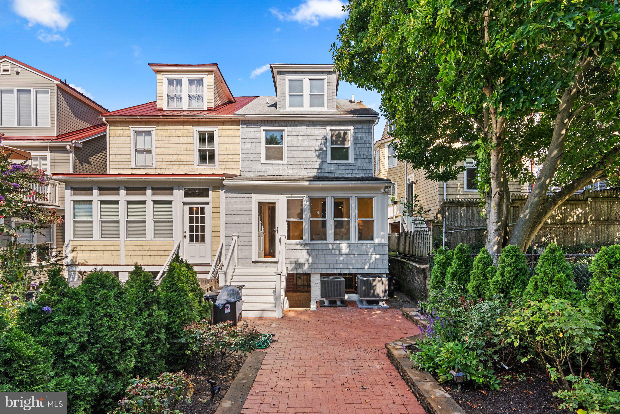 HISTORIC DISTRICT - Residential