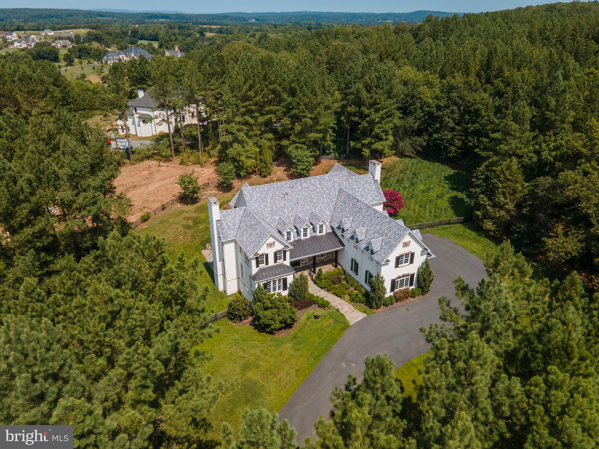CREIGHTON FARMS - Residential