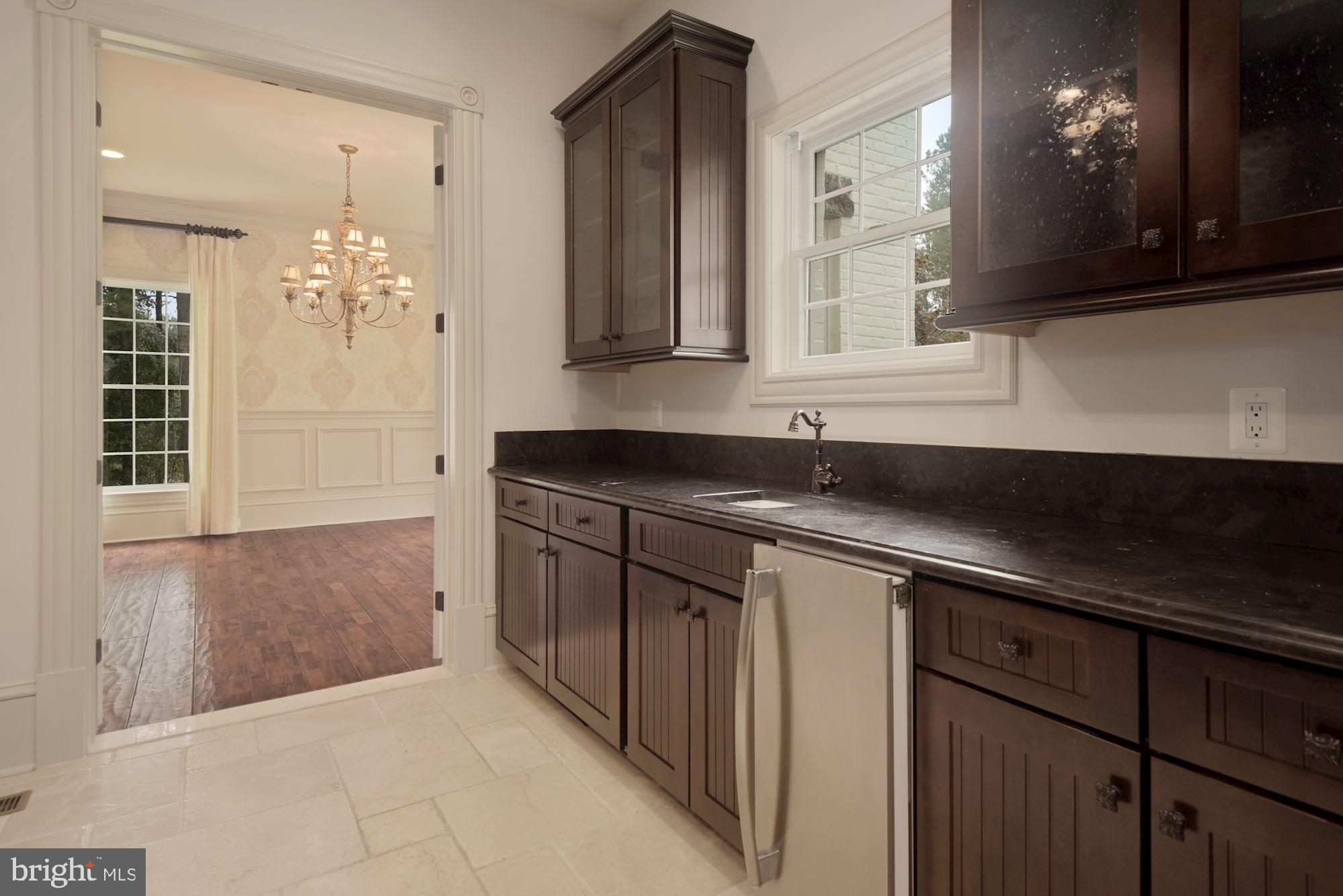 CREIGHTON FARMS - Residential