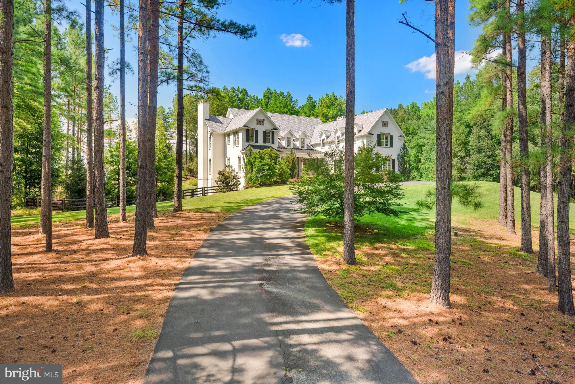 CREIGHTON FARMS - Residential