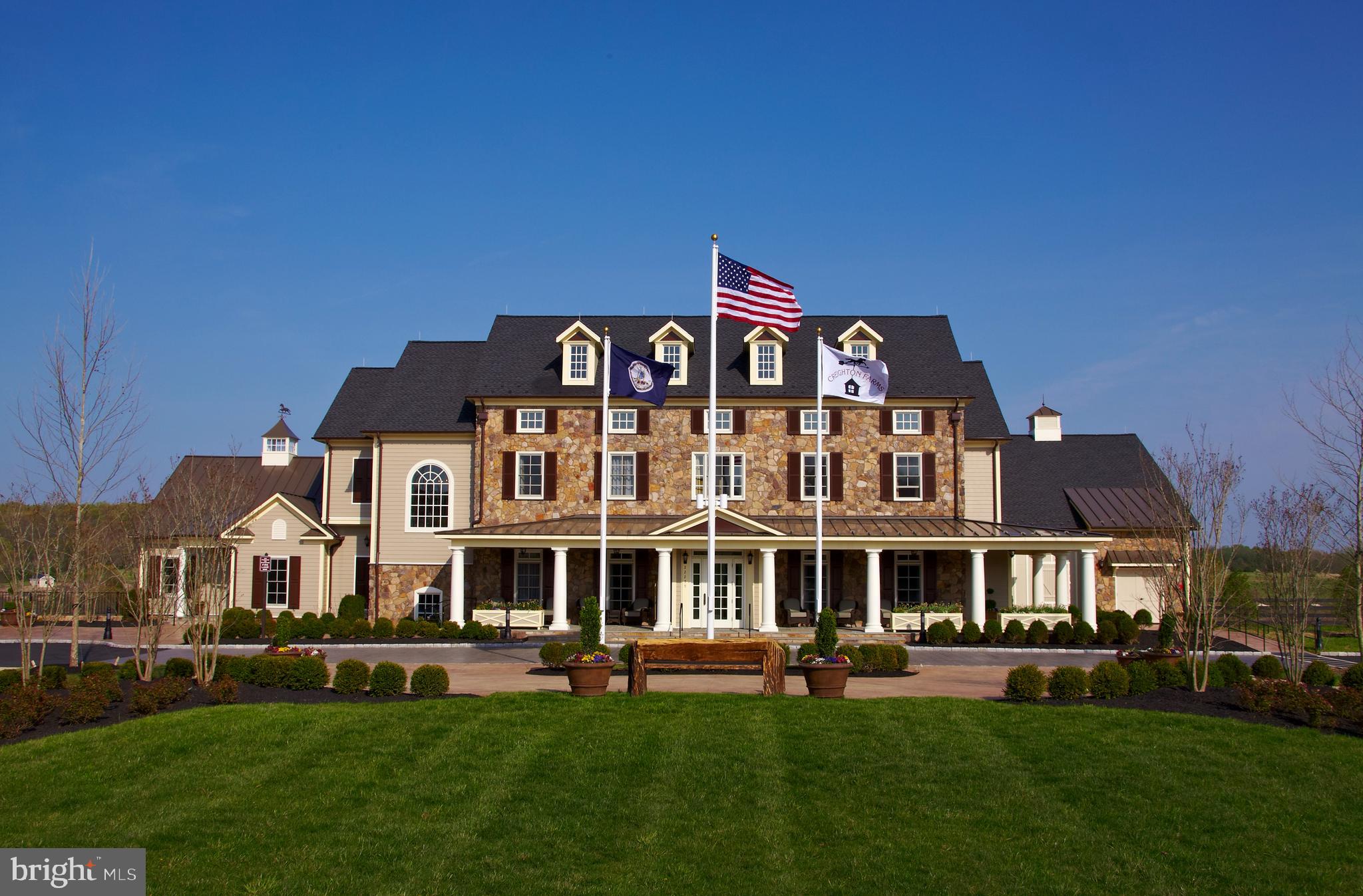 CREIGHTON FARMS - Residential