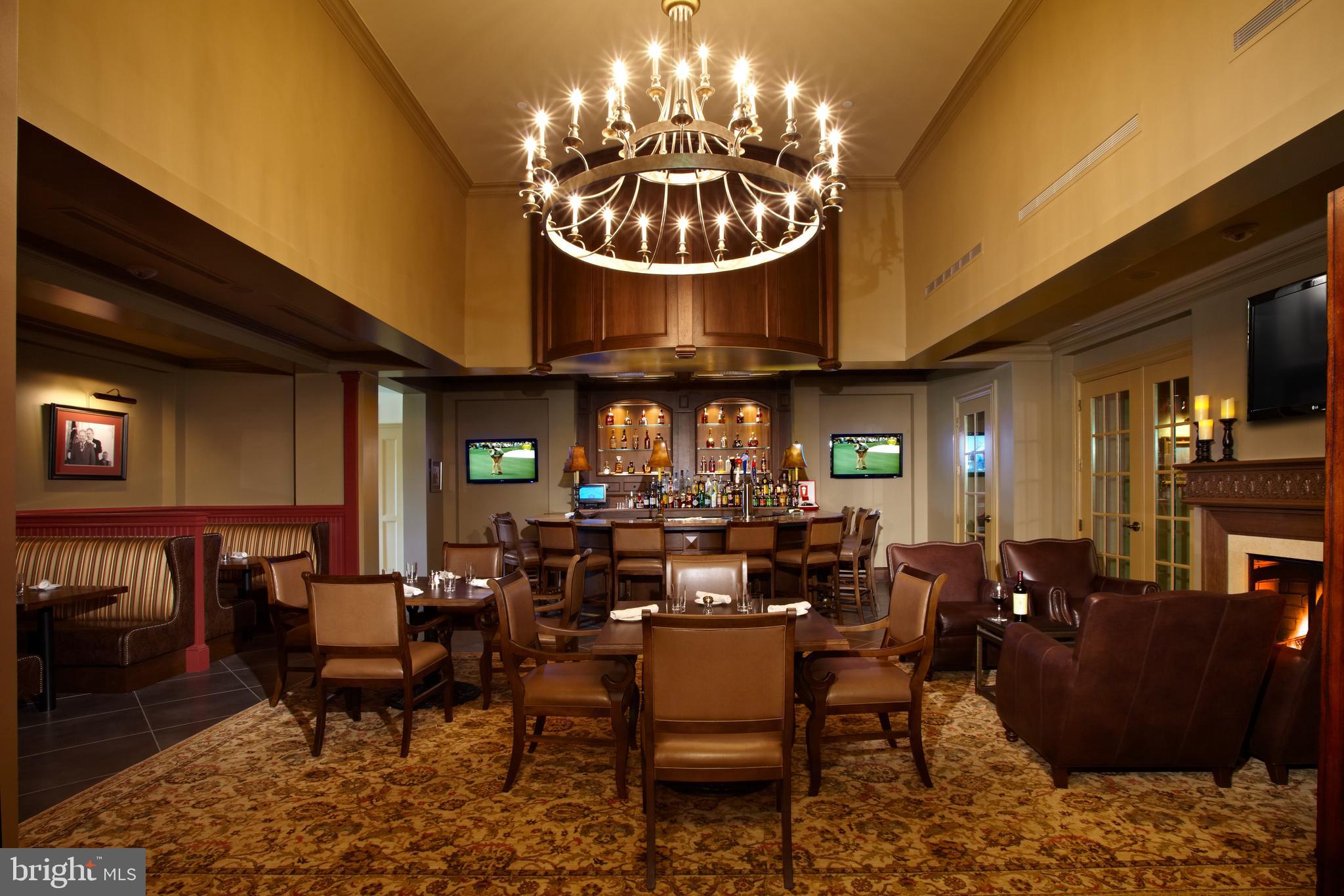 CREIGHTON FARMS - Residential