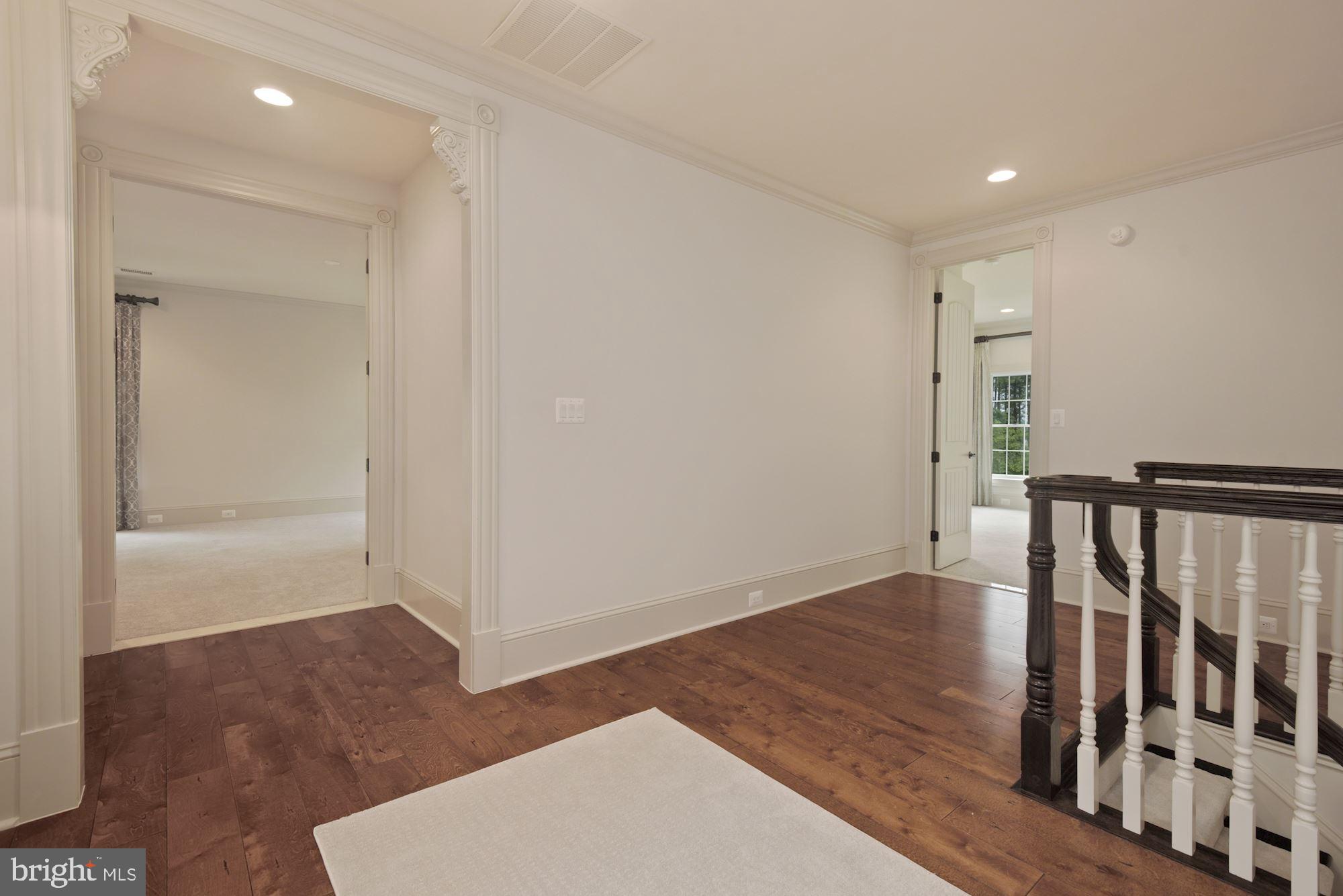 CREIGHTON FARMS - Residential