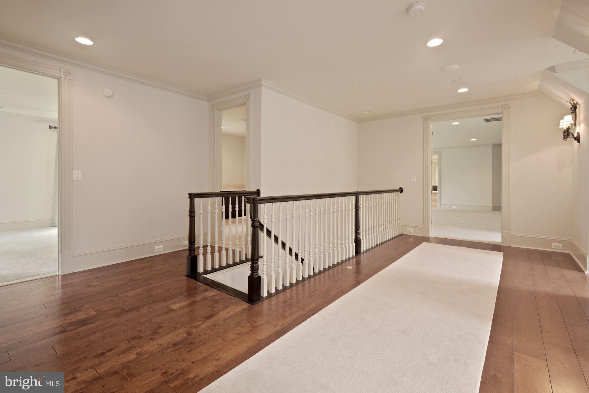 CREIGHTON FARMS - Residential