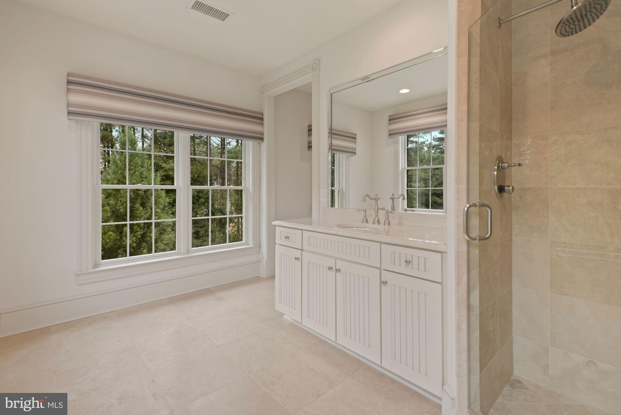 CREIGHTON FARMS - Residential