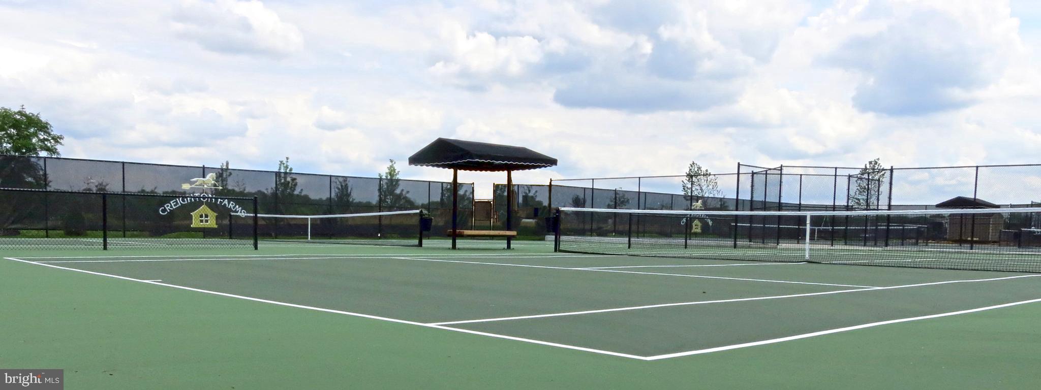 CREIGHTON FARMS - Residential