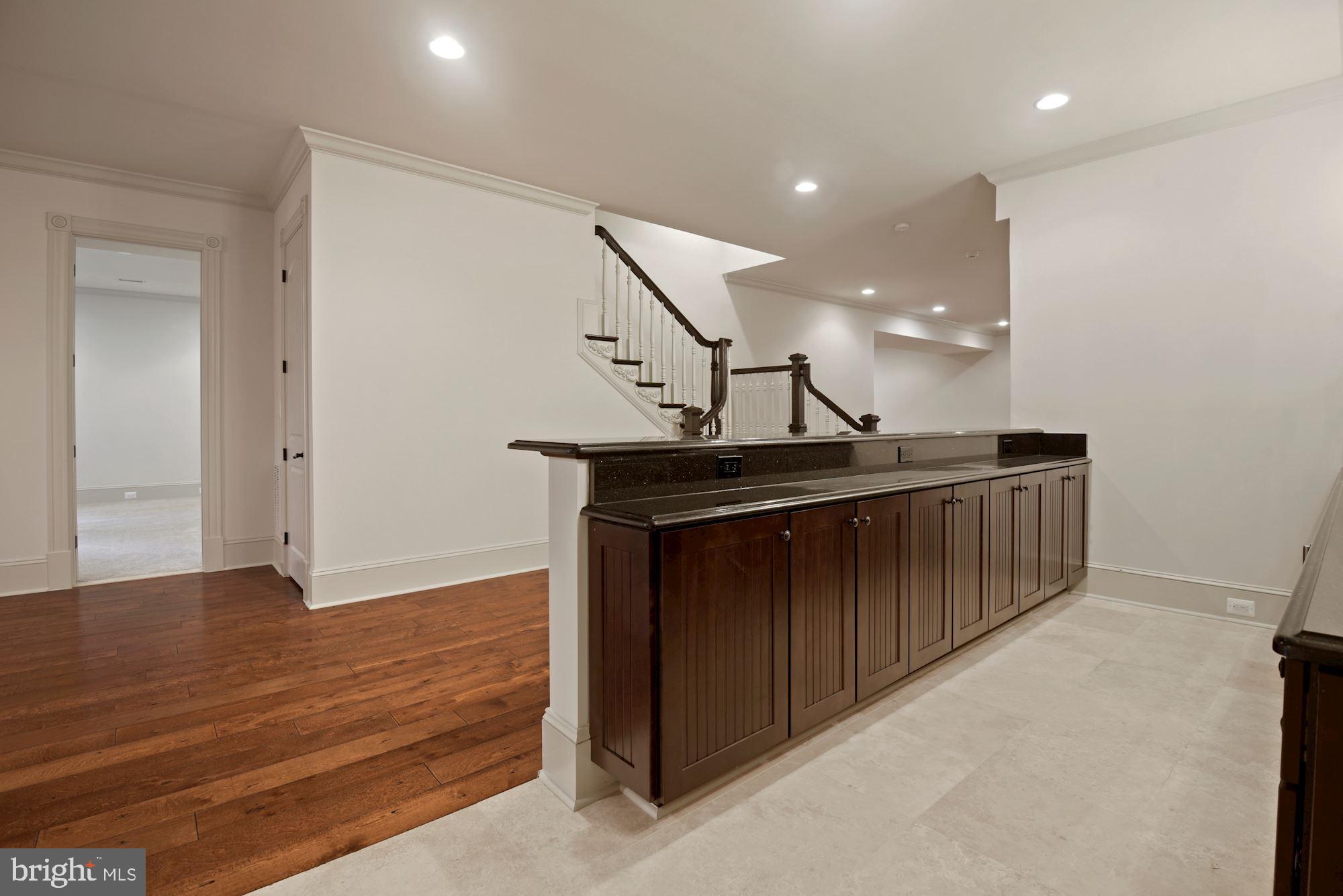 CREIGHTON FARMS - Residential