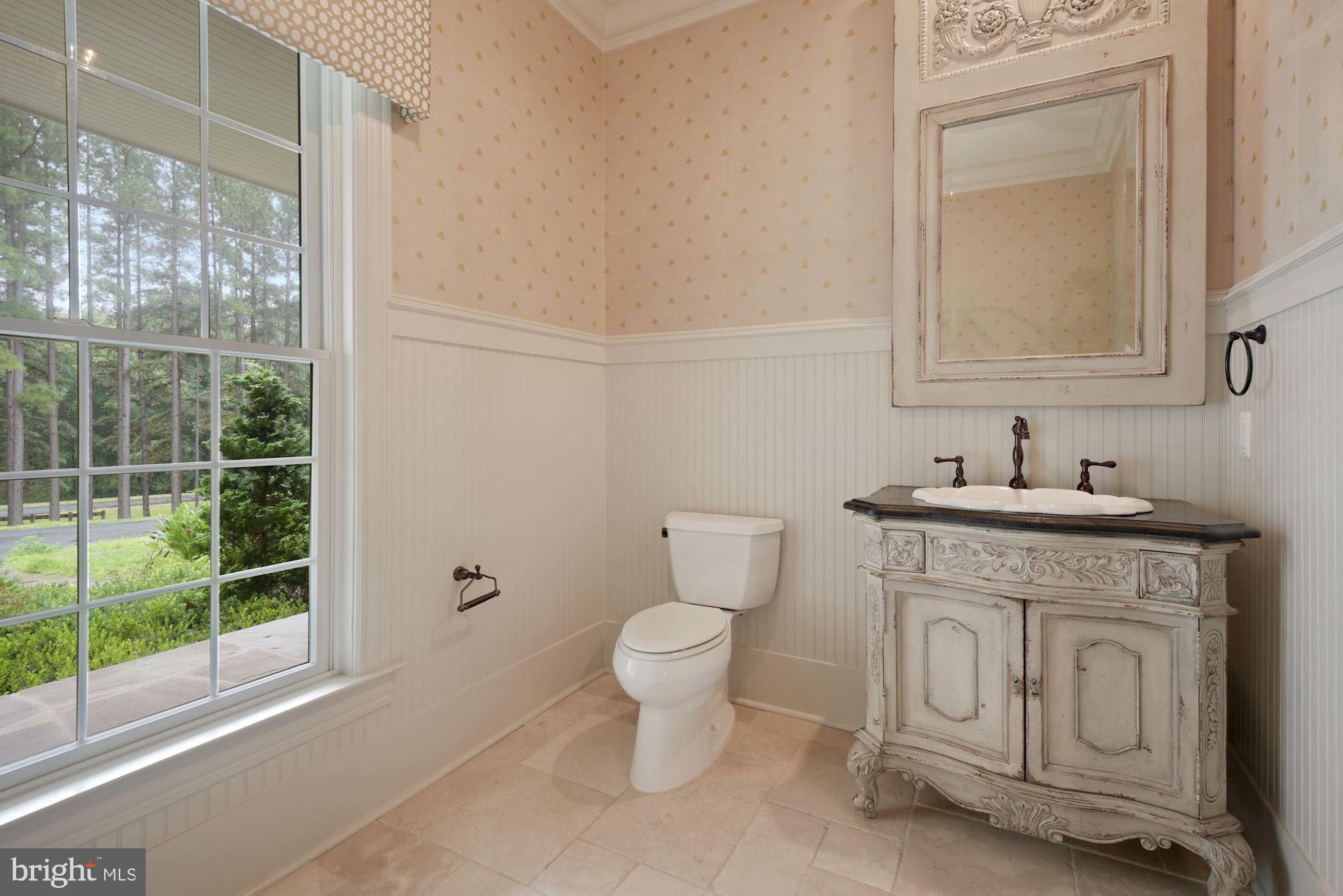 CREIGHTON FARMS - Residential