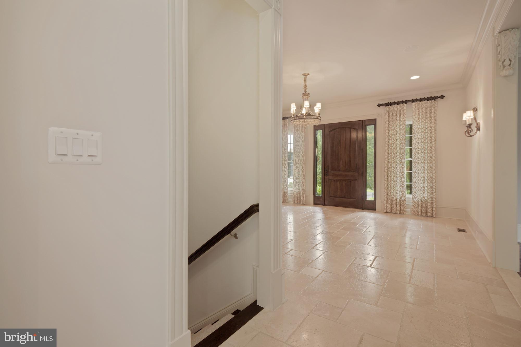 CREIGHTON FARMS - Residential