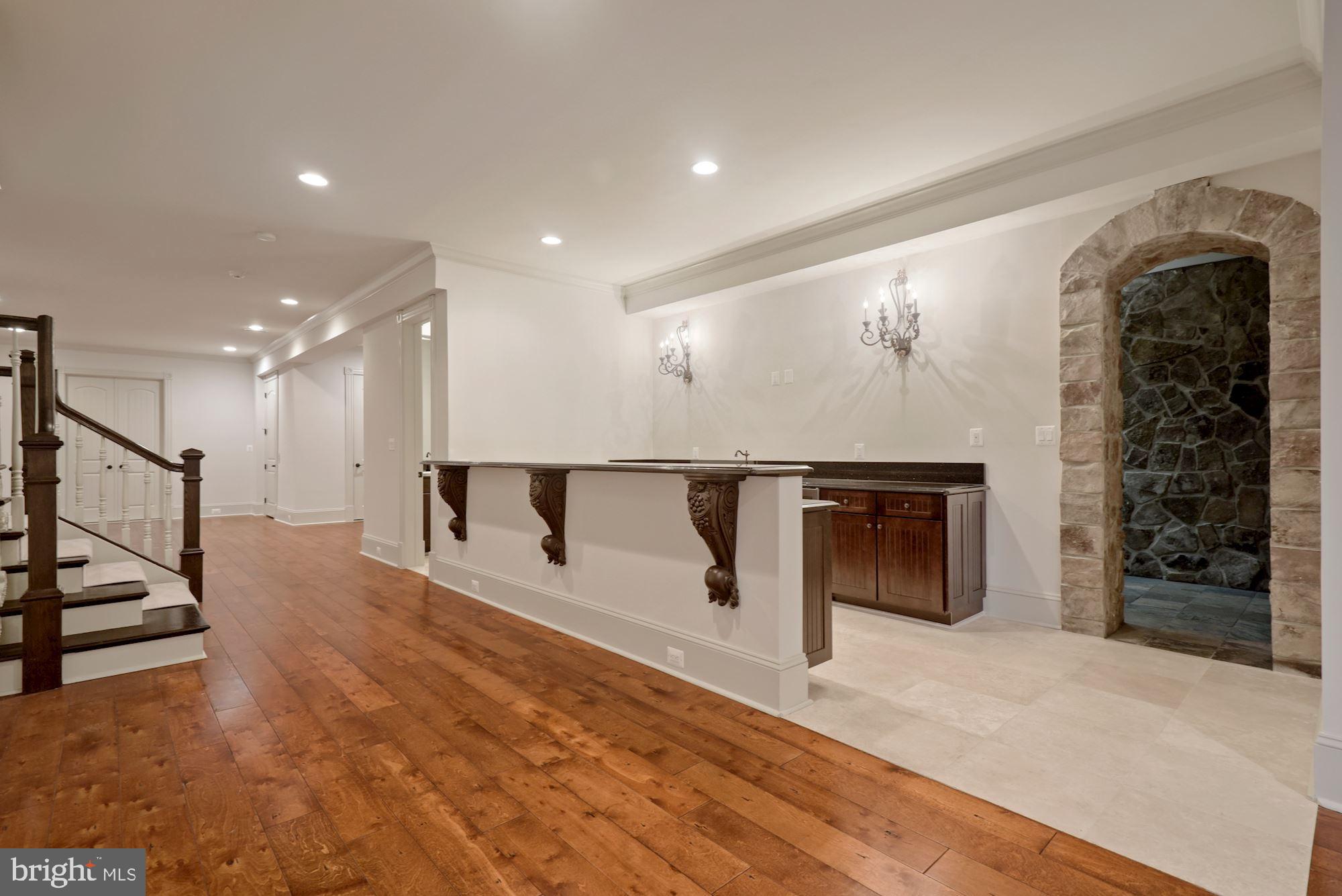 CREIGHTON FARMS - Residential