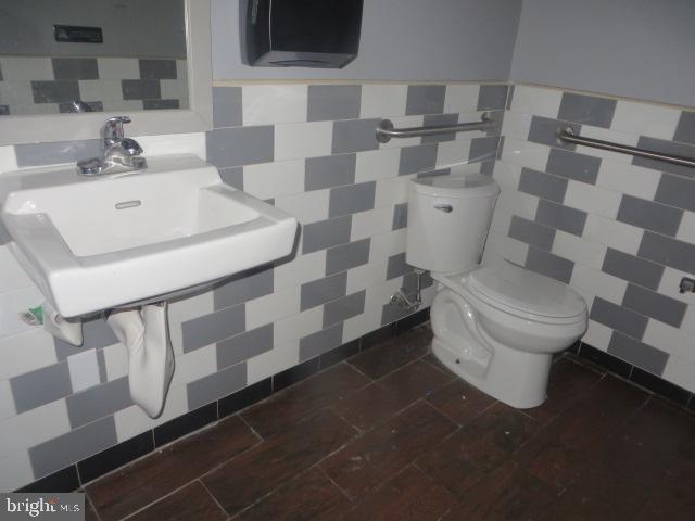 PHILADELPHIA (SOUTH) - Residential Income