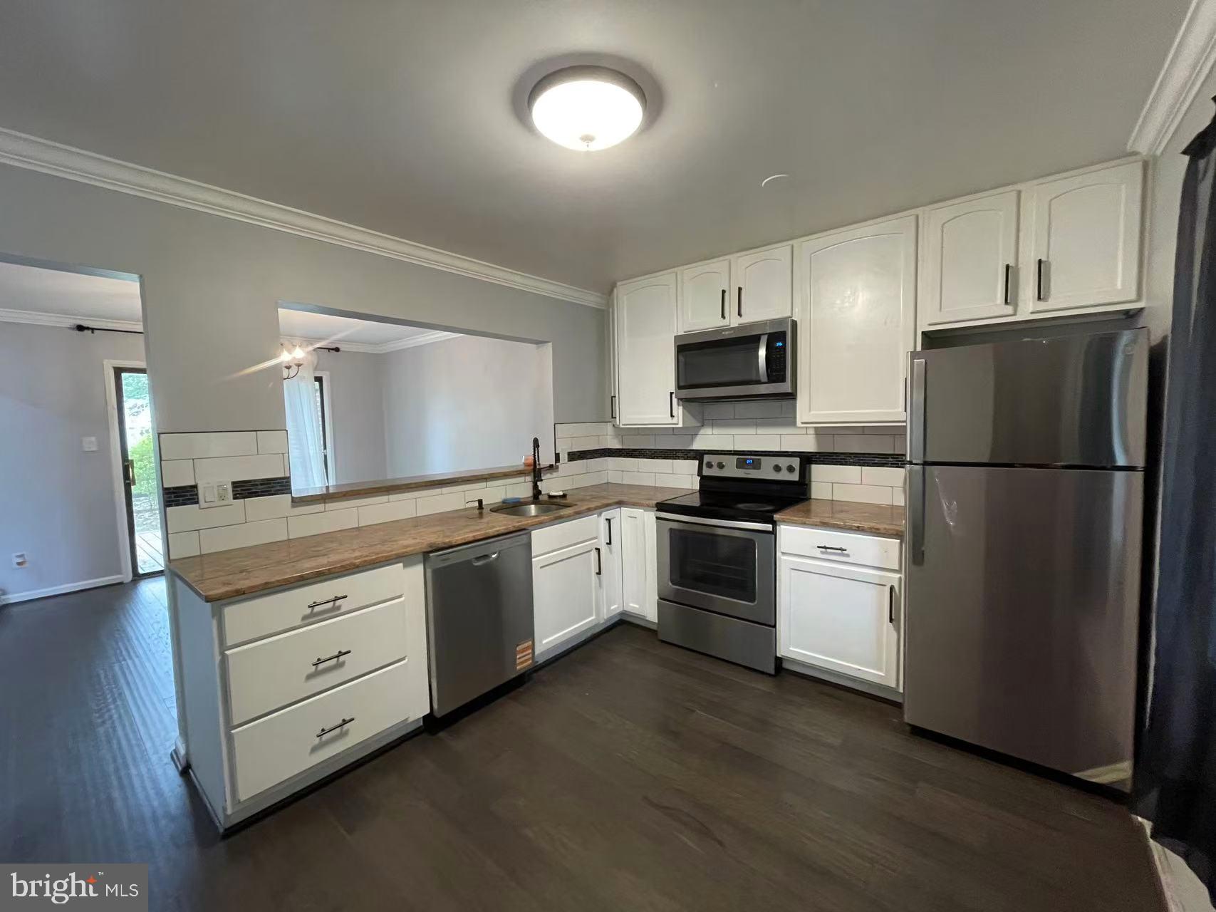 HIGHFIELD - Residential Lease