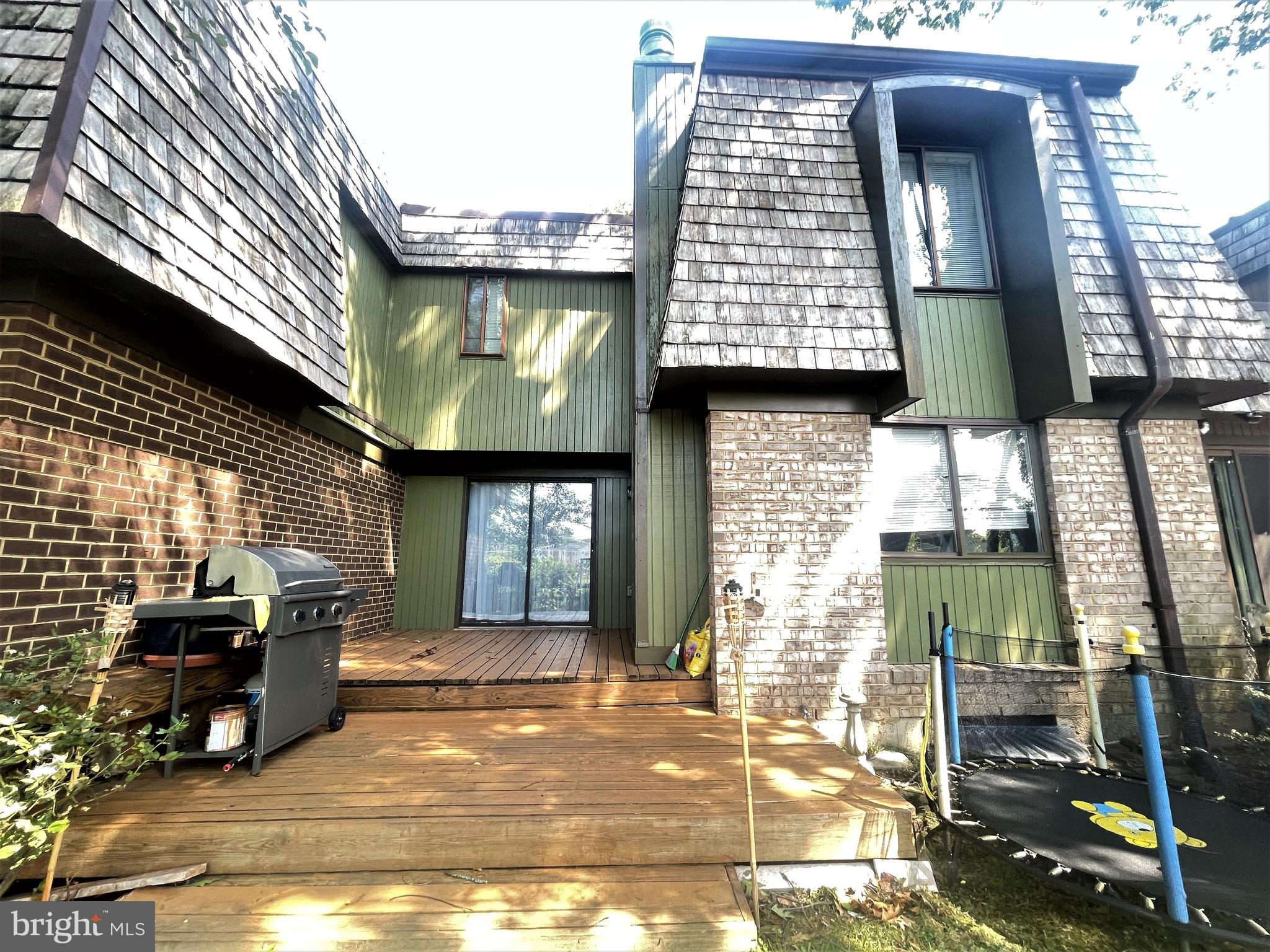 HIGHFIELD - Residential Lease