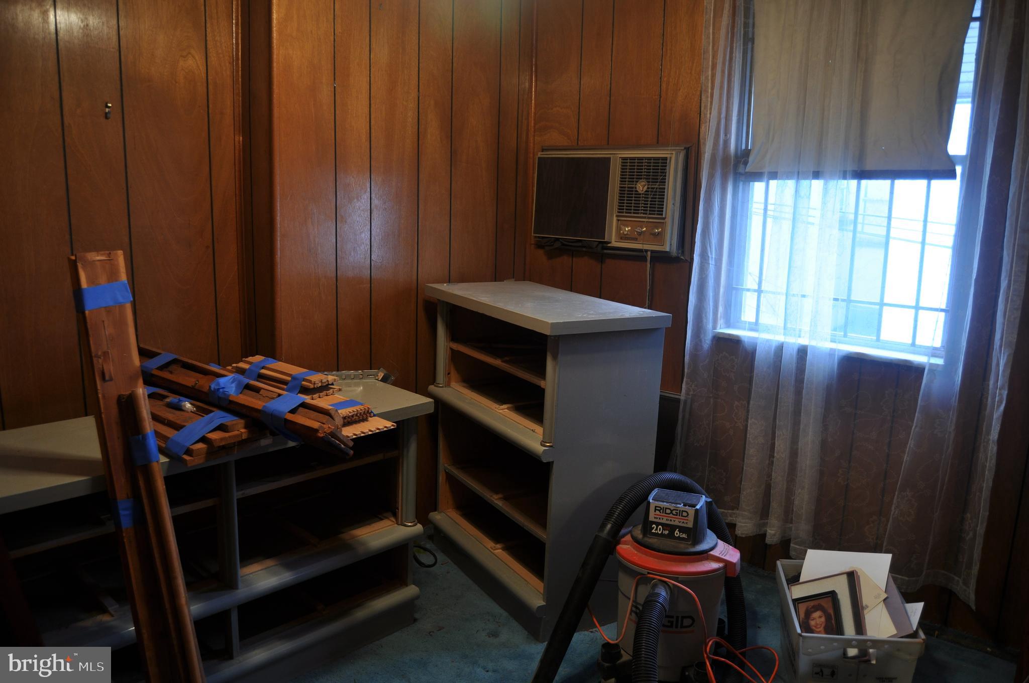 WHITMAN - Residential