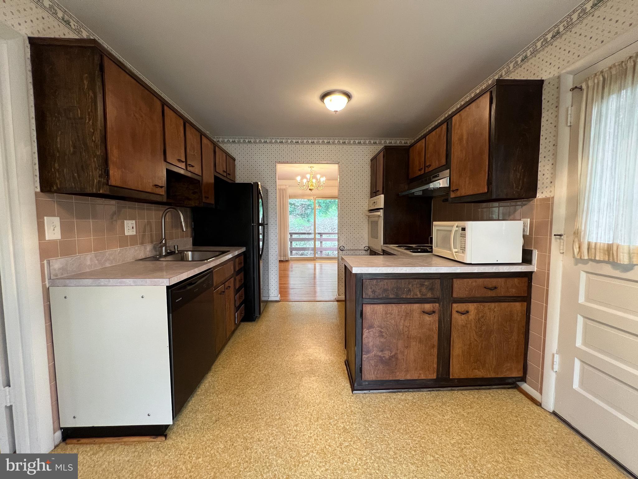 NORTHWOOD PARK VIEW - Residential Lease