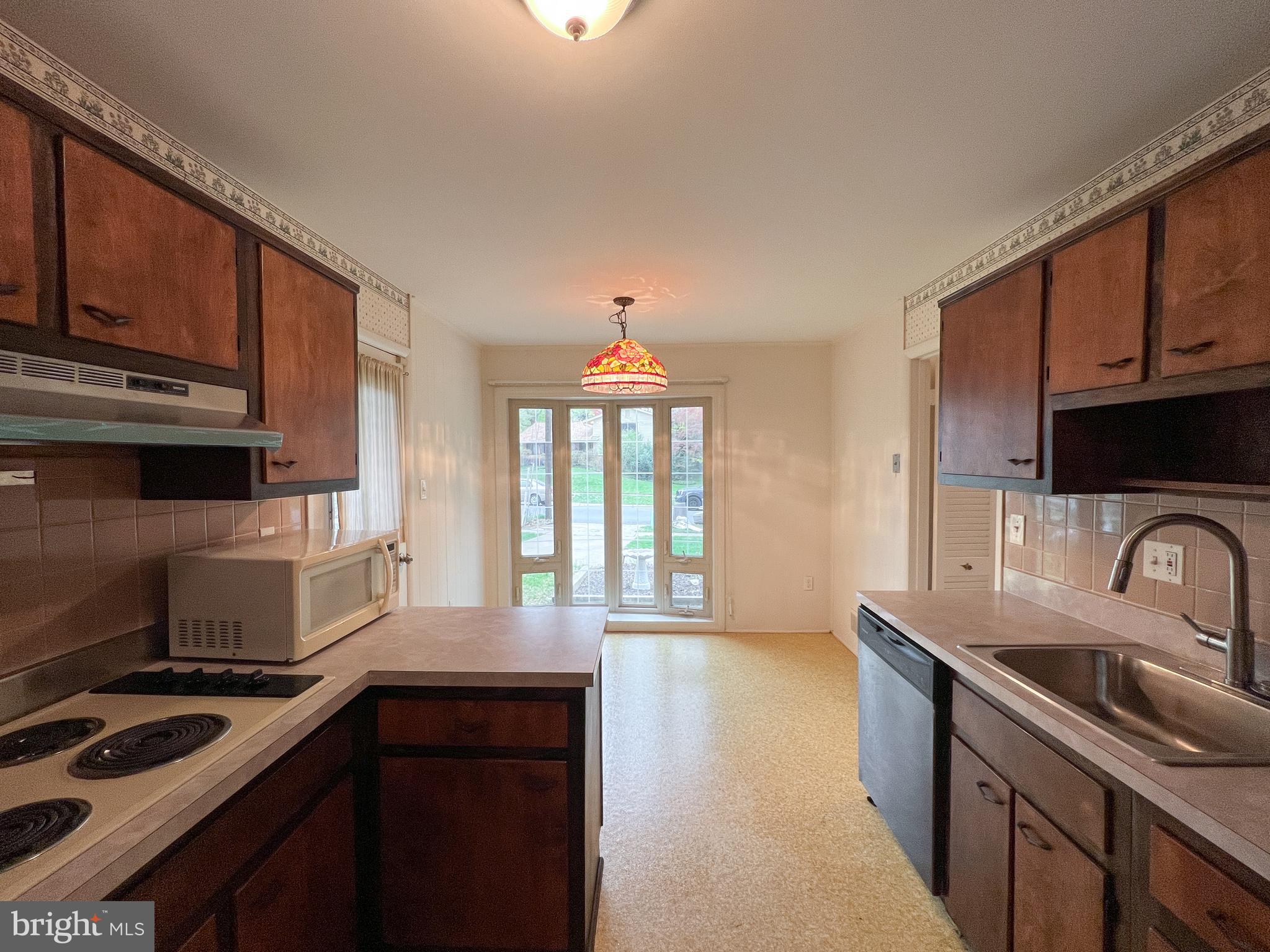 NORTHWOOD PARK VIEW - Residential Lease