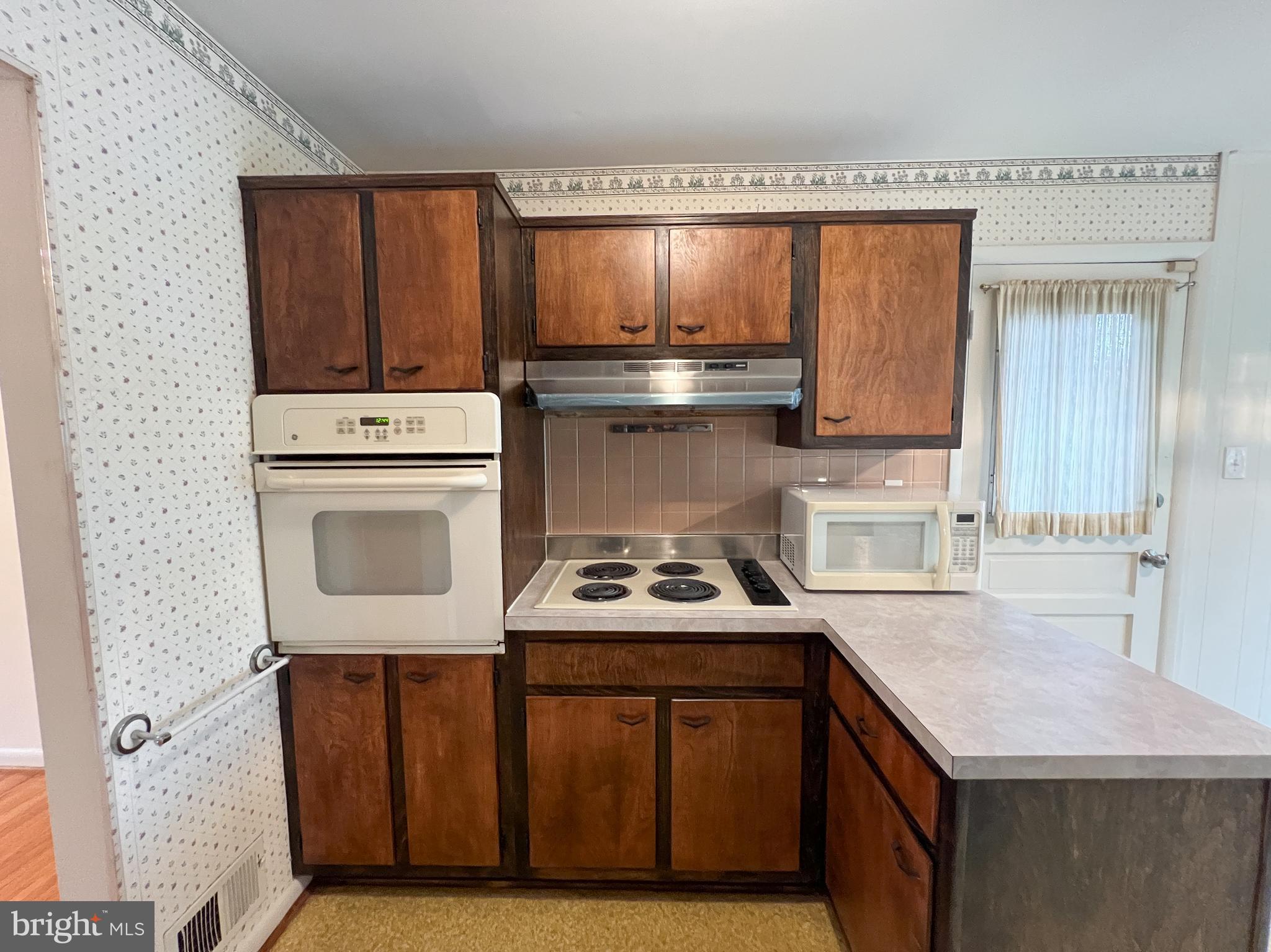 NORTHWOOD PARK VIEW - Residential Lease