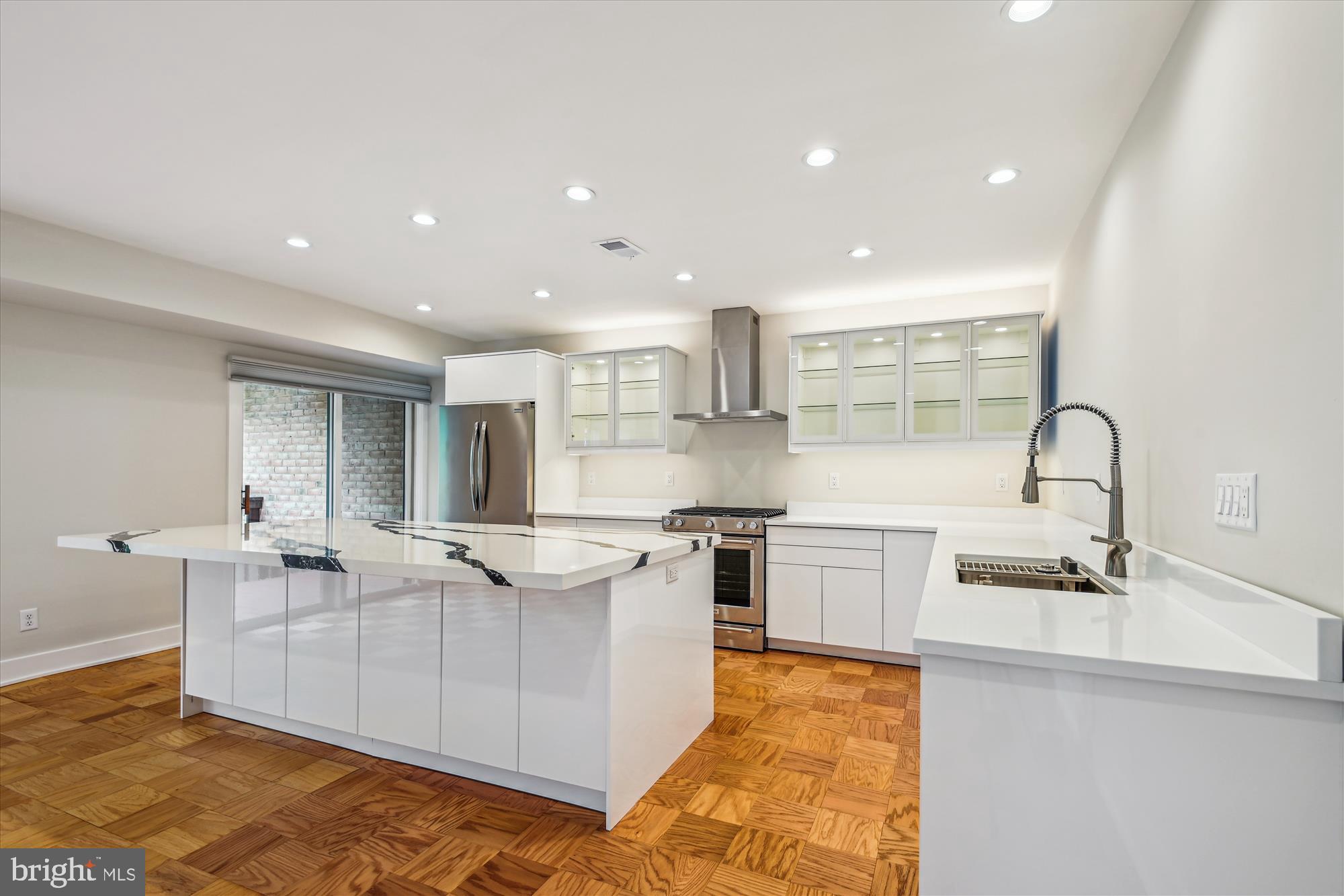 759 FAIRVIEW AVENUE F 759 F