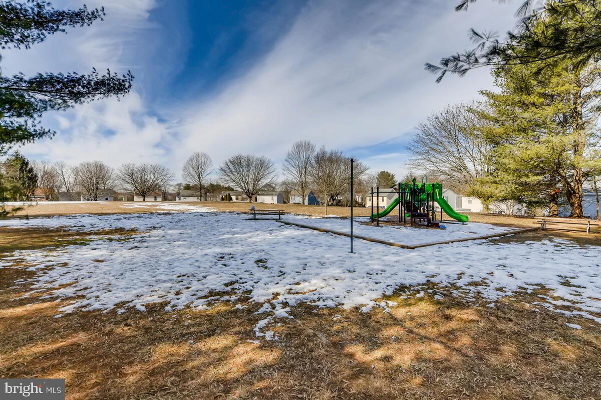 BRIMFIELD - Residential