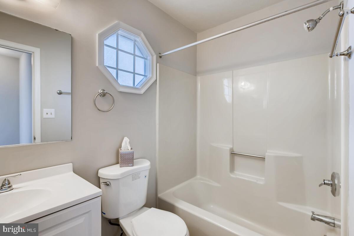 BRIMFIELD - Residential