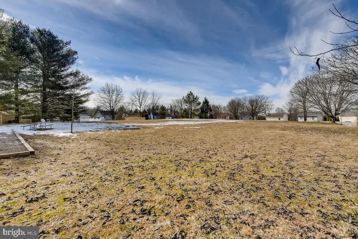 BRIMFIELD - Residential