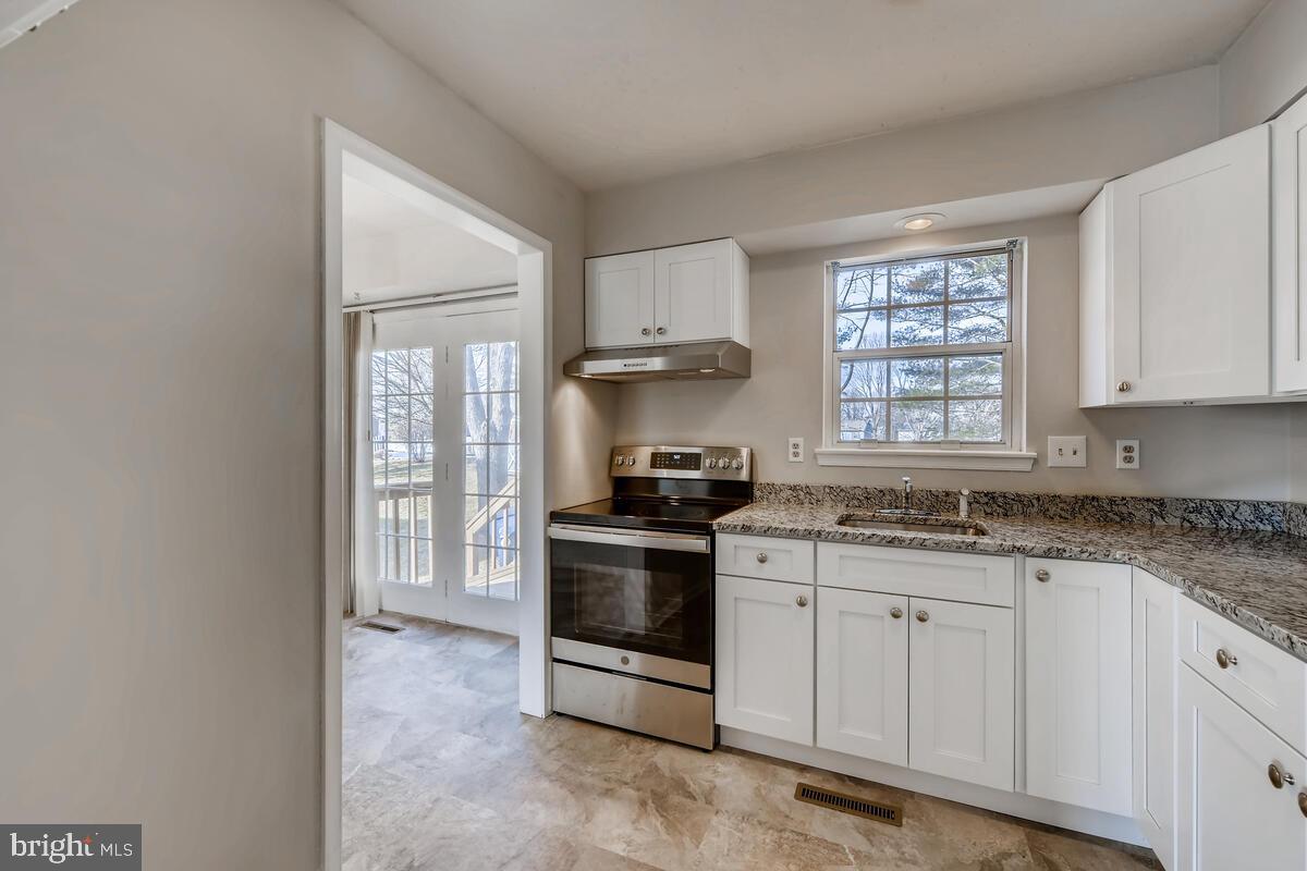 BRIMFIELD - Residential