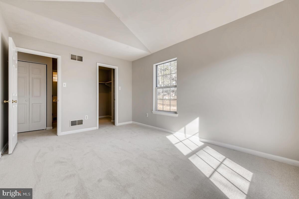 BRIMFIELD - Residential