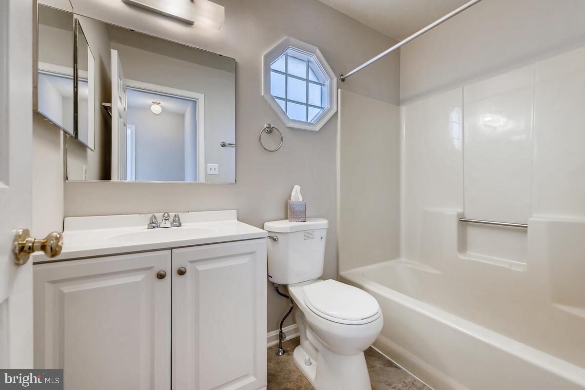 BRIMFIELD - Residential