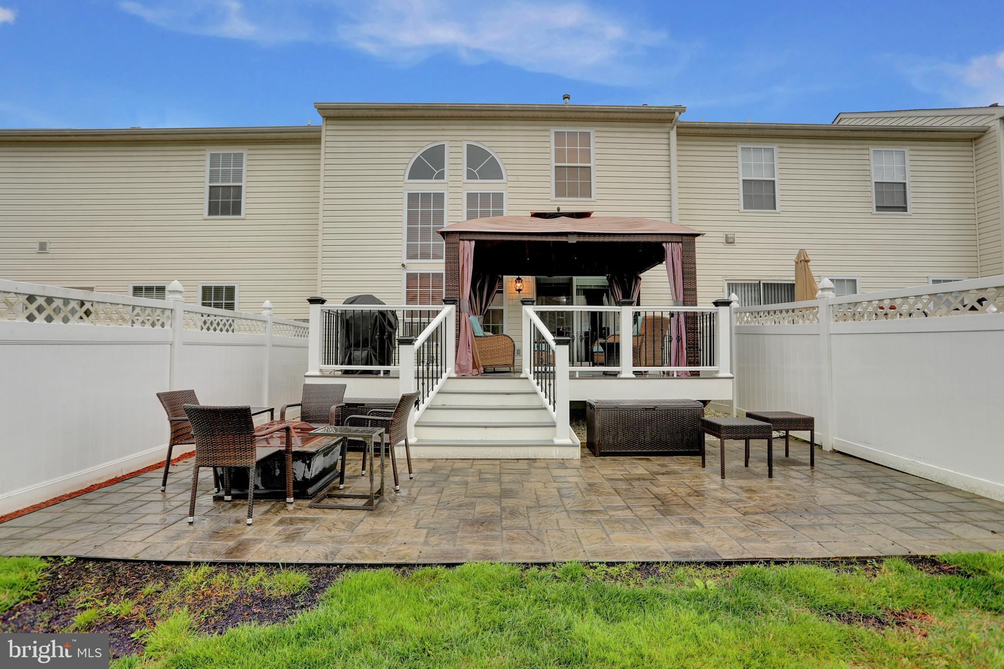 EAGLES LANDING AT WATERS EDGE - Residential