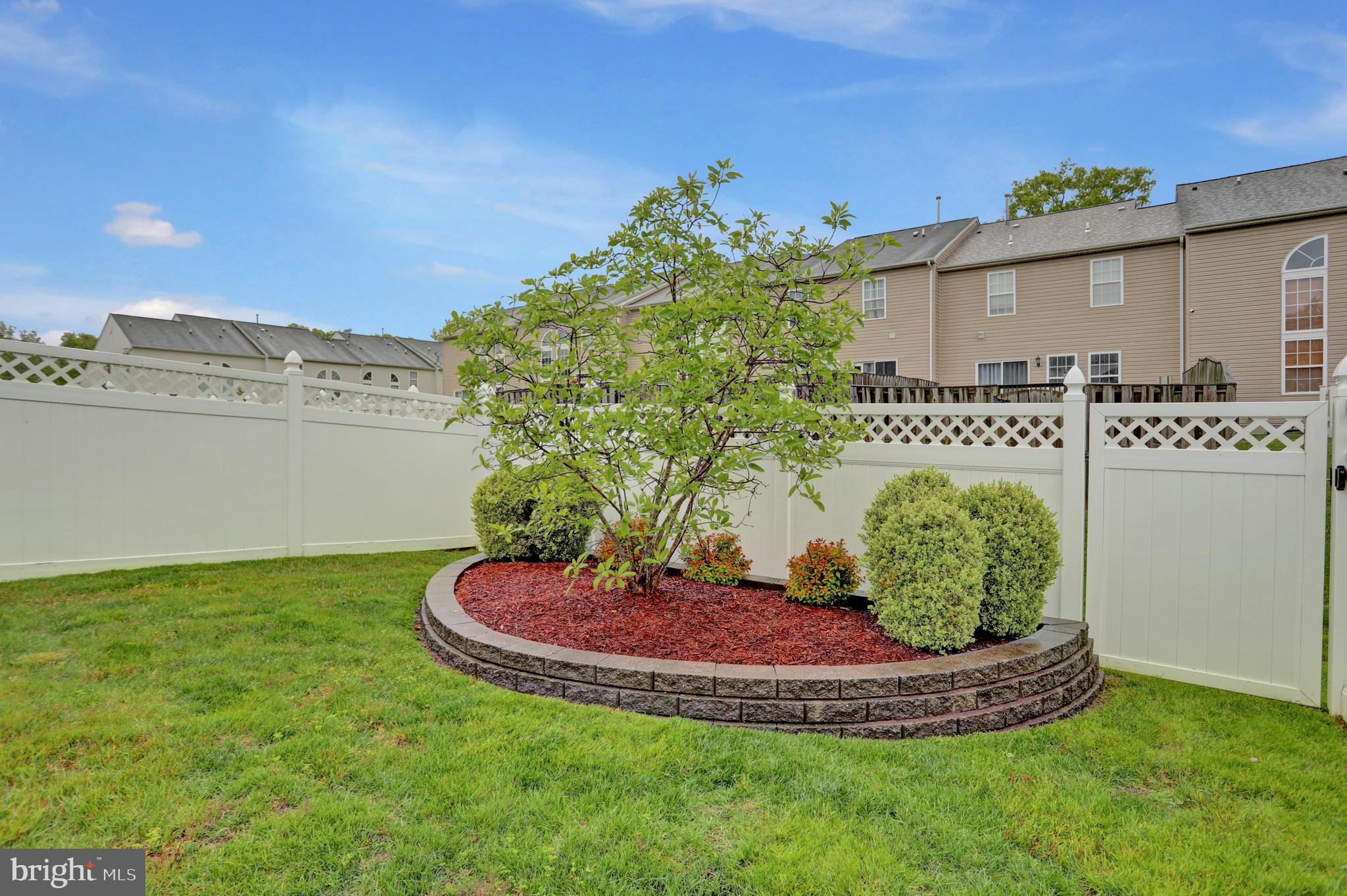 EAGLES LANDING AT WATERS EDGE - Residential