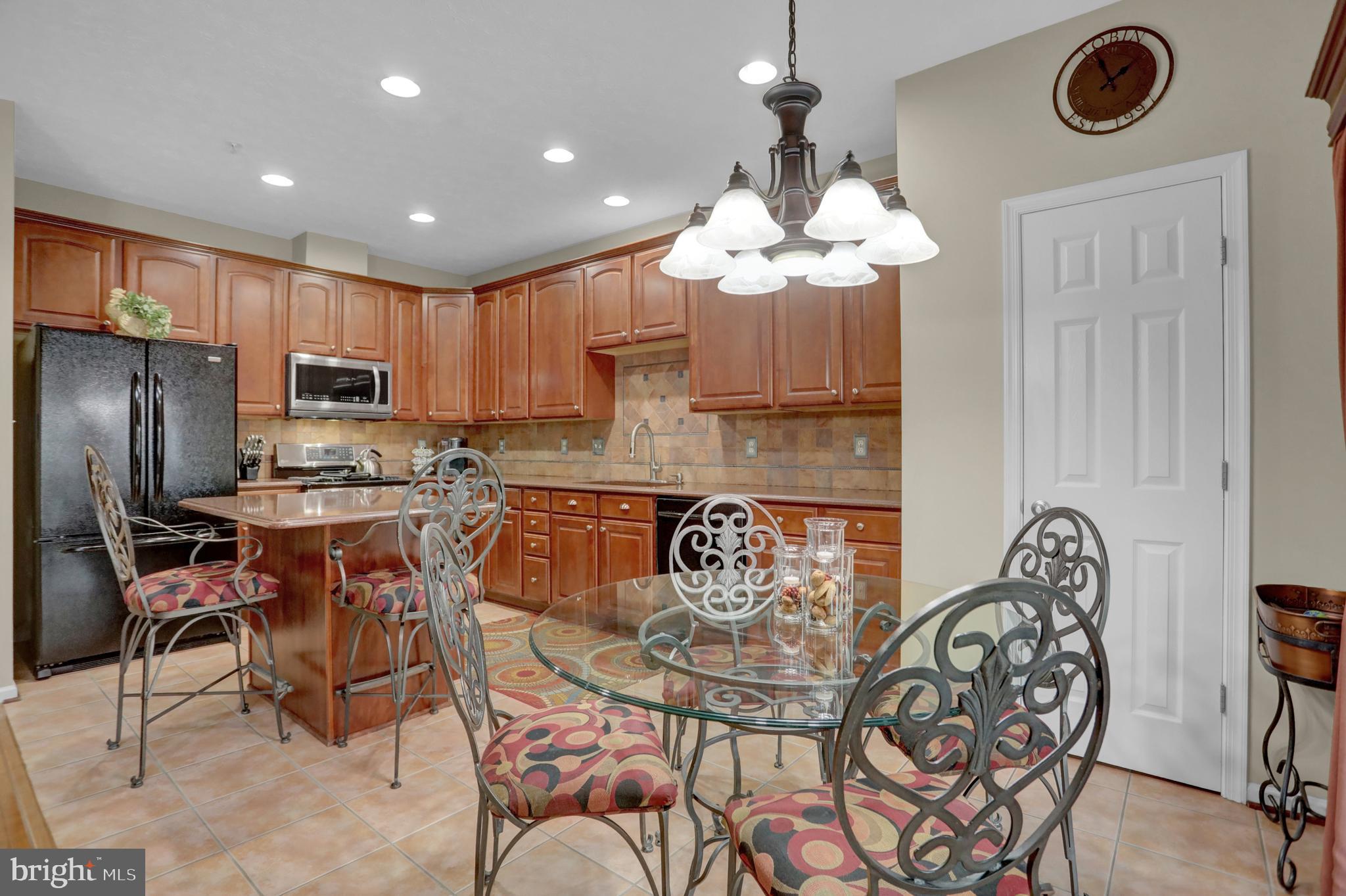 EAGLES LANDING AT WATERS EDGE - Residential