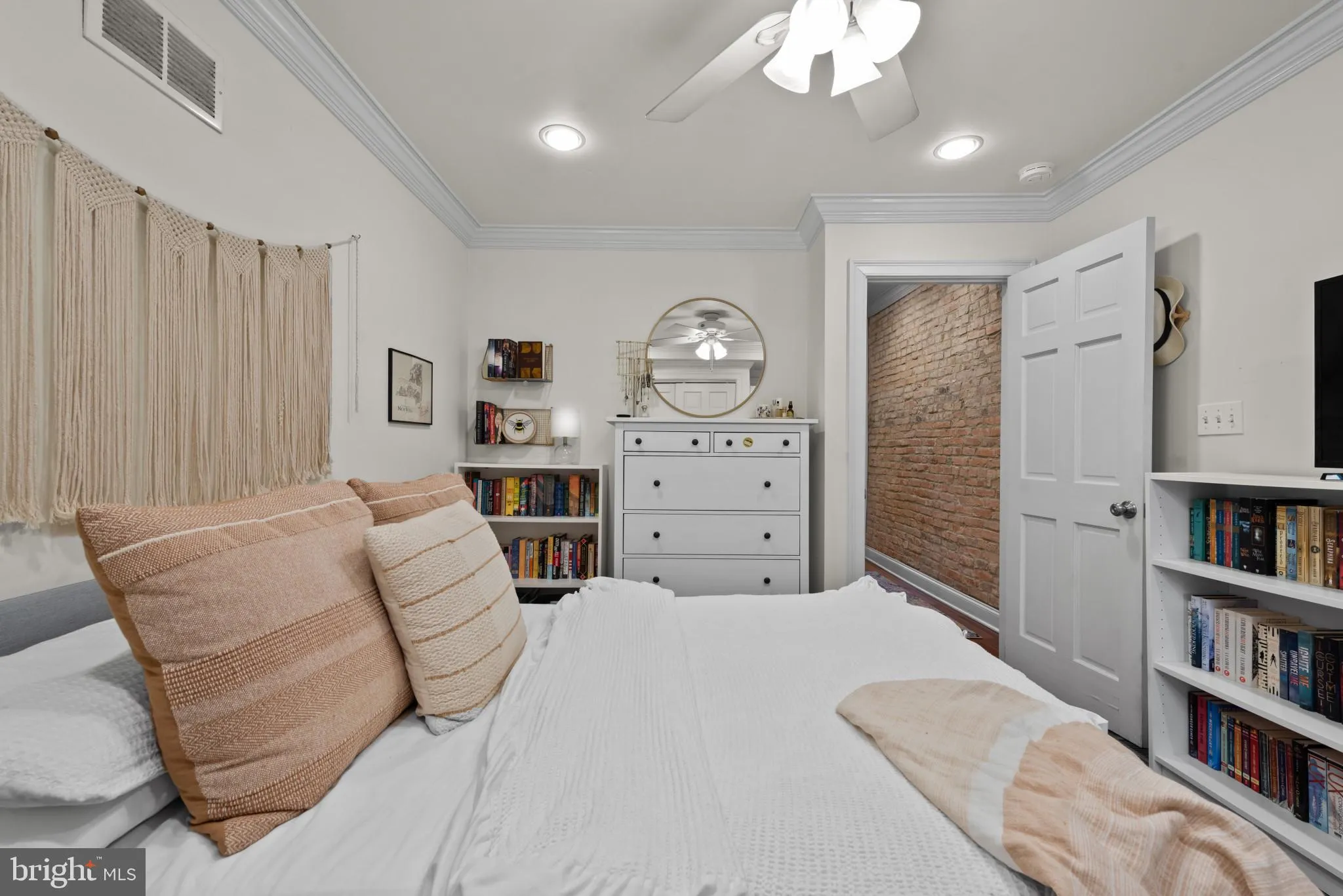 Baltimore, Maryland 21230, United States, 3 Bedrooms Bedrooms, ,3 BathroomsBathrooms,Residential,Active,148543