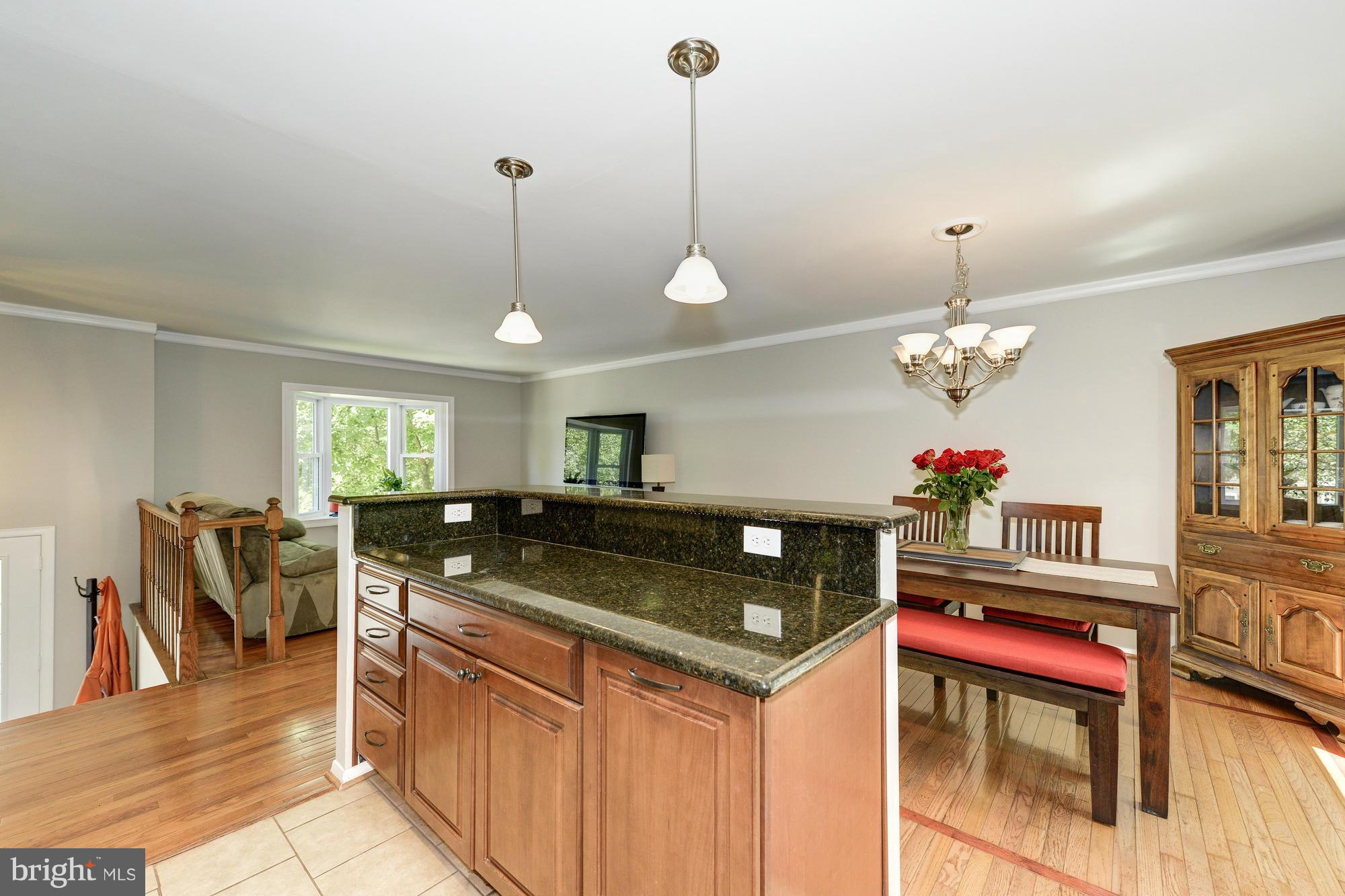 HILLSIDE LANDING - Residential