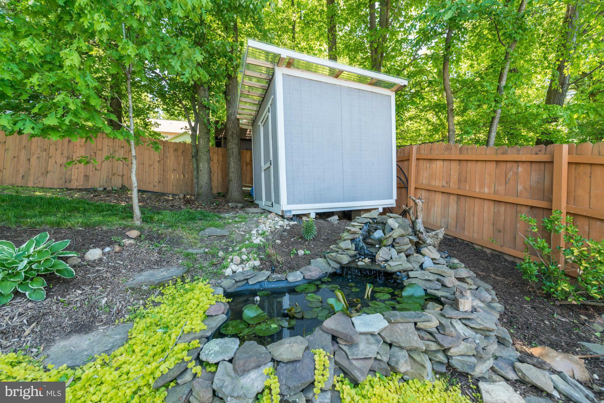 HILLSIDE LANDING - Residential