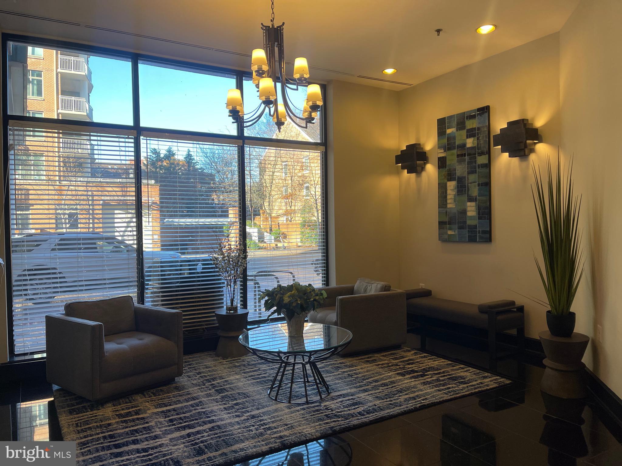 EASTVIEW AT BALLSTON METRO - Residential Lease