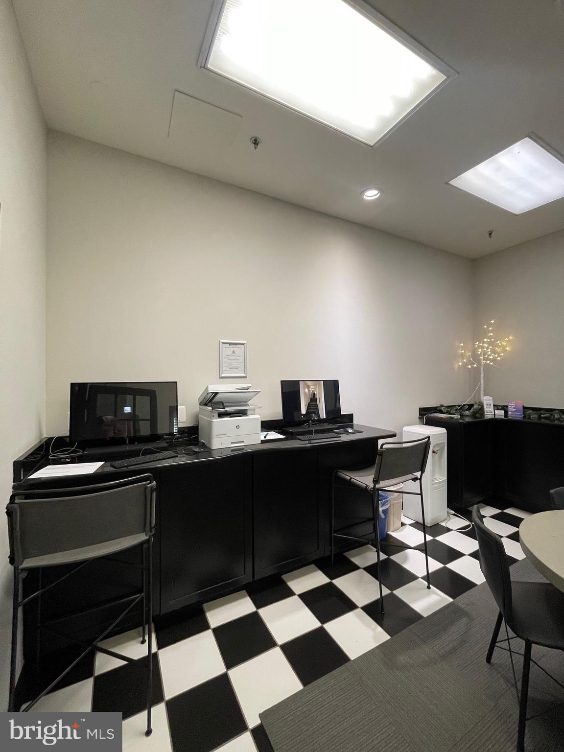 EASTVIEW AT BALLSTON METRO - Residential Lease